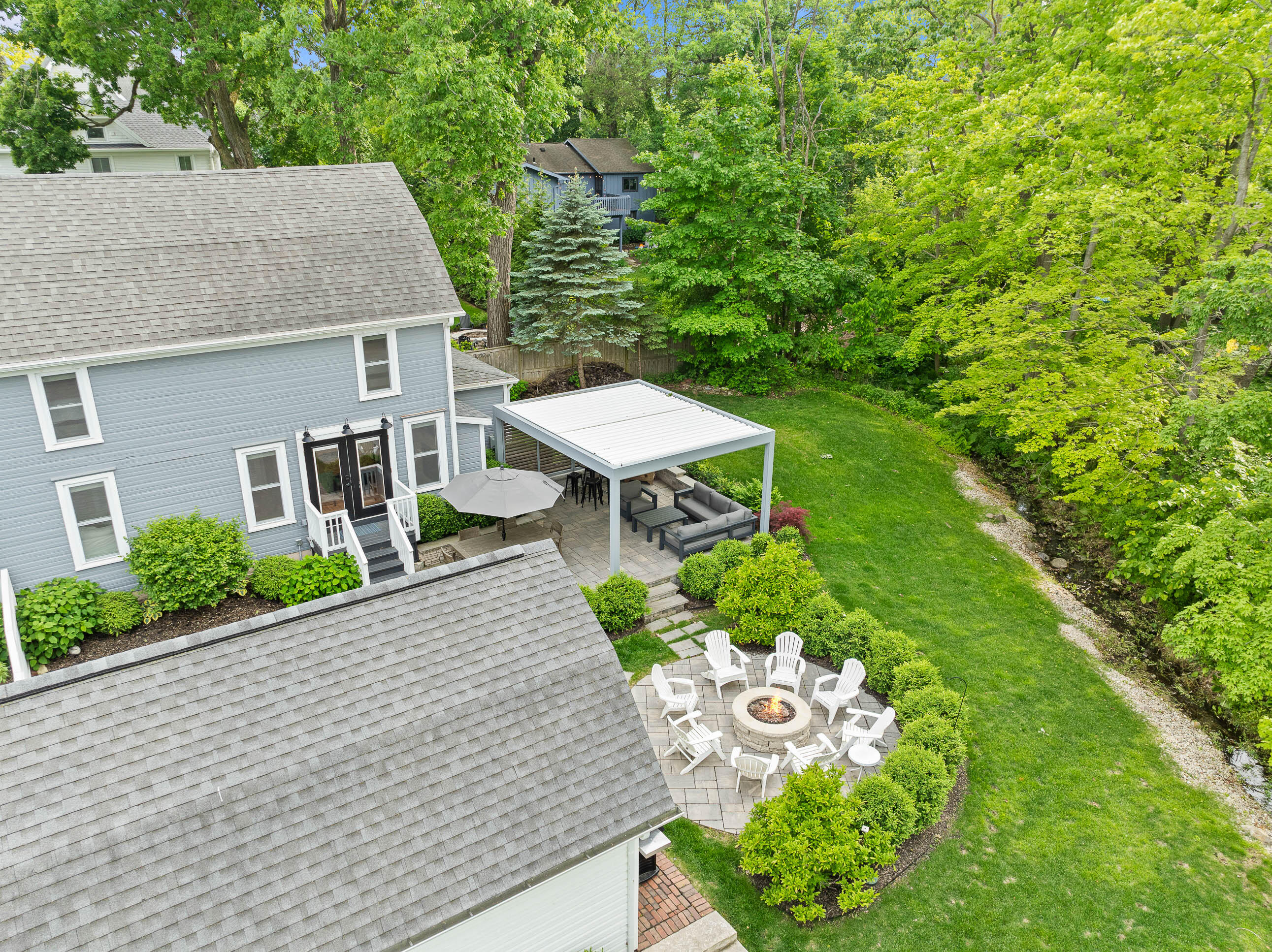 170 N Lakeshore Dr