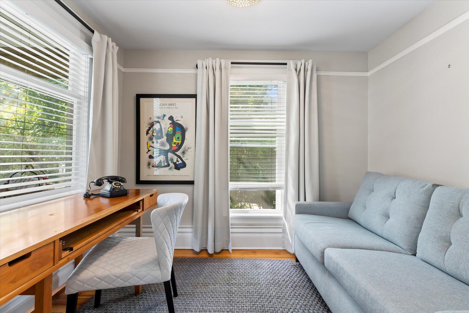 170 N Lakeshore Dr