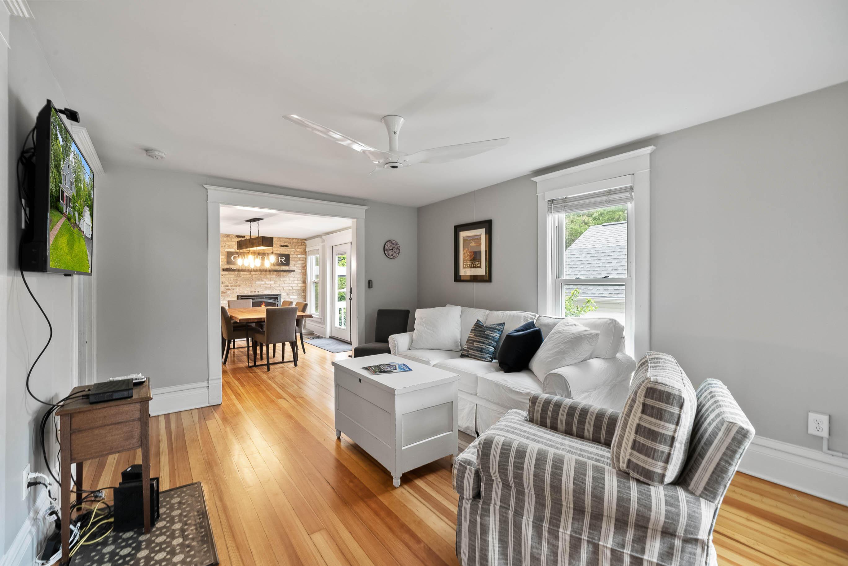170 N Lakeshore Dr
