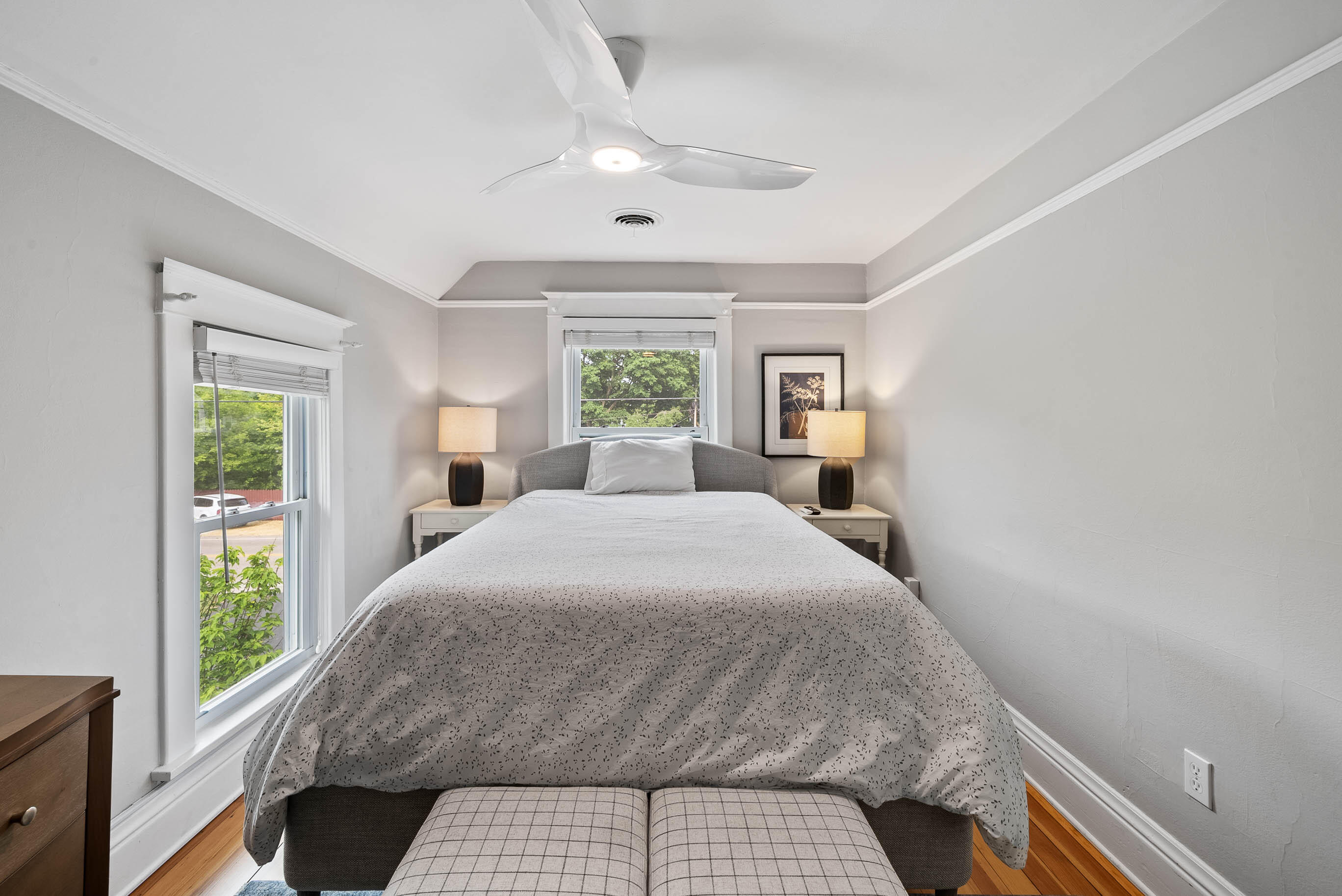 170 N Lakeshore Dr