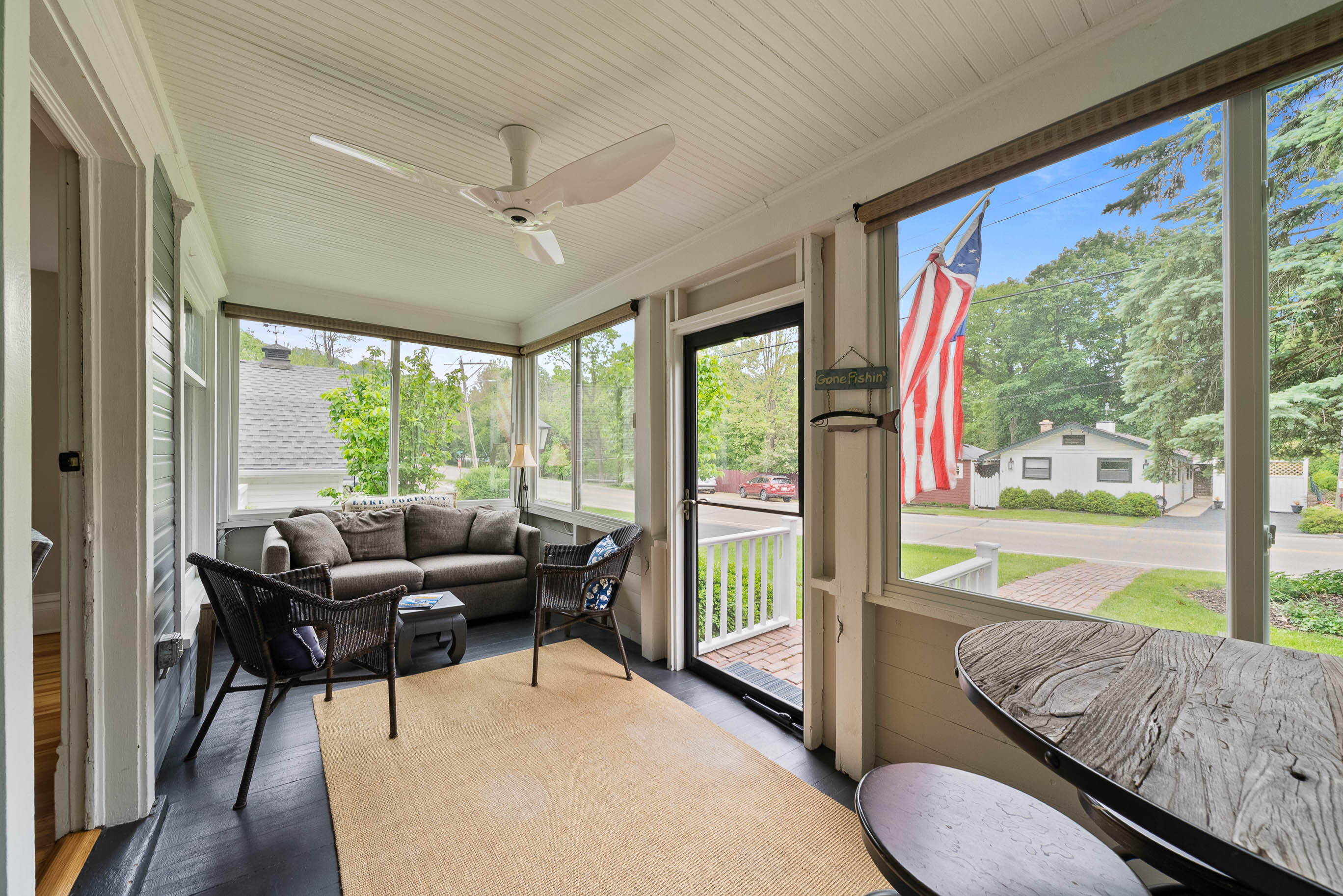 170 N Lakeshore Dr