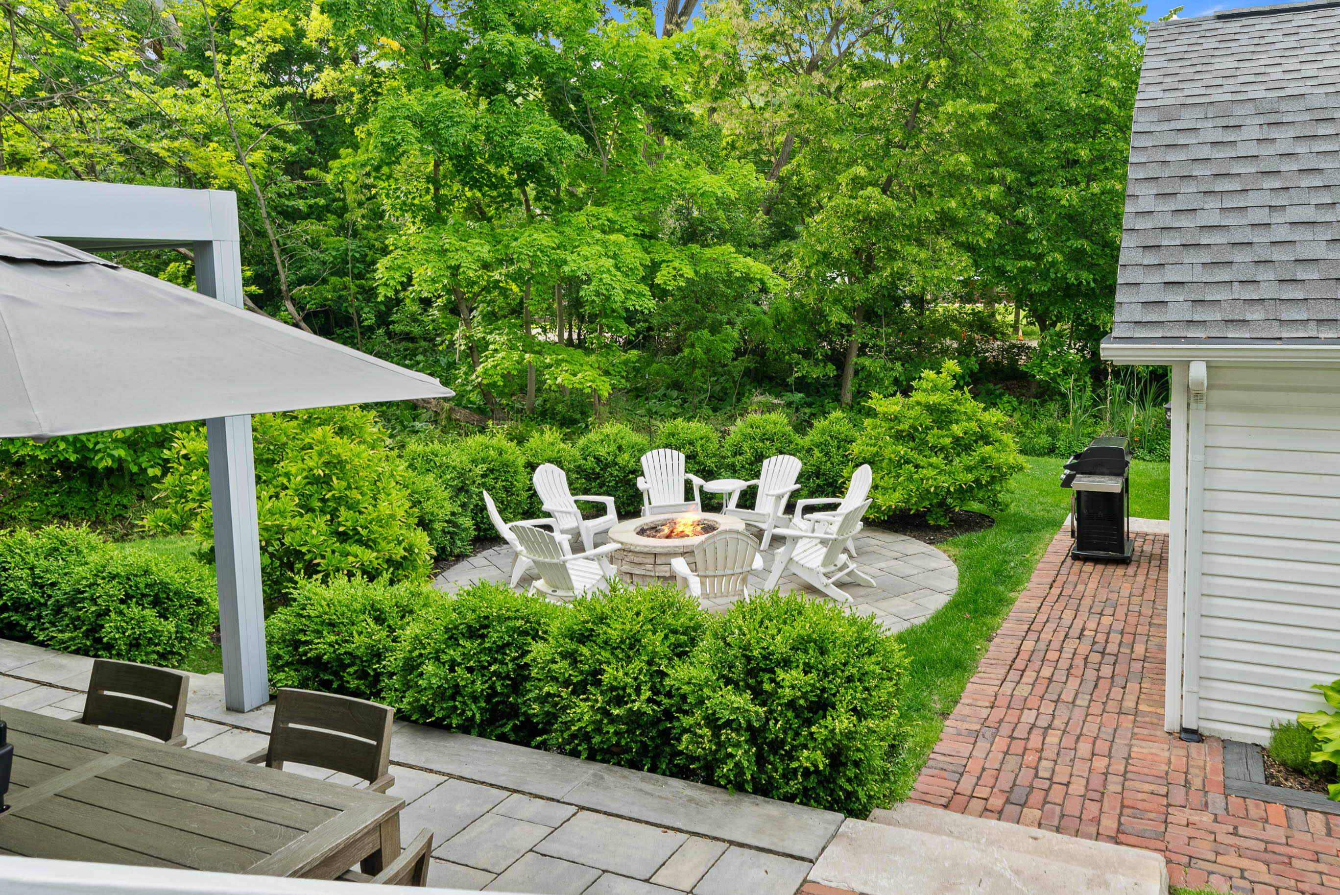 170 N Lakeshore Dr