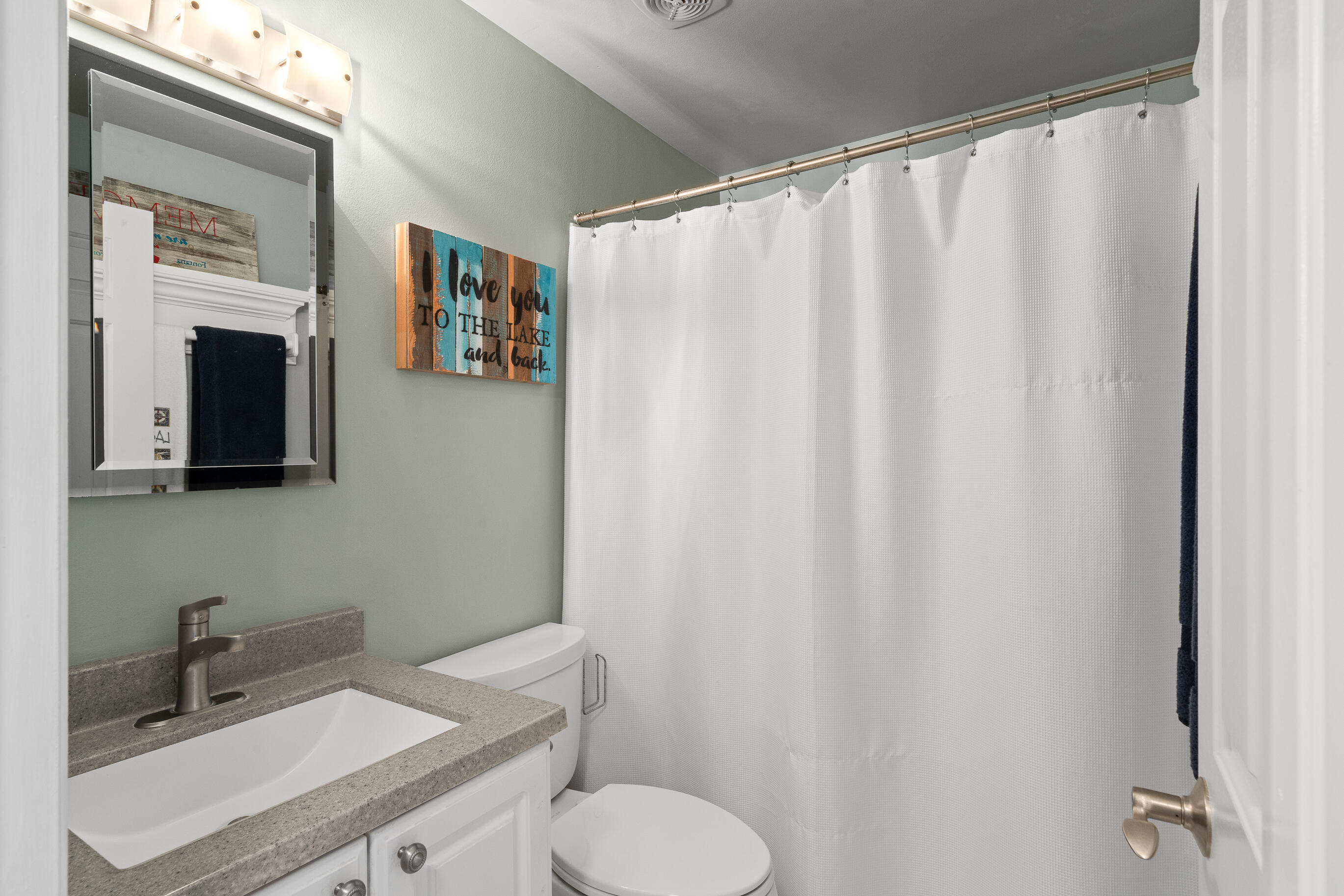 227 Dewey Ave Unit: 205