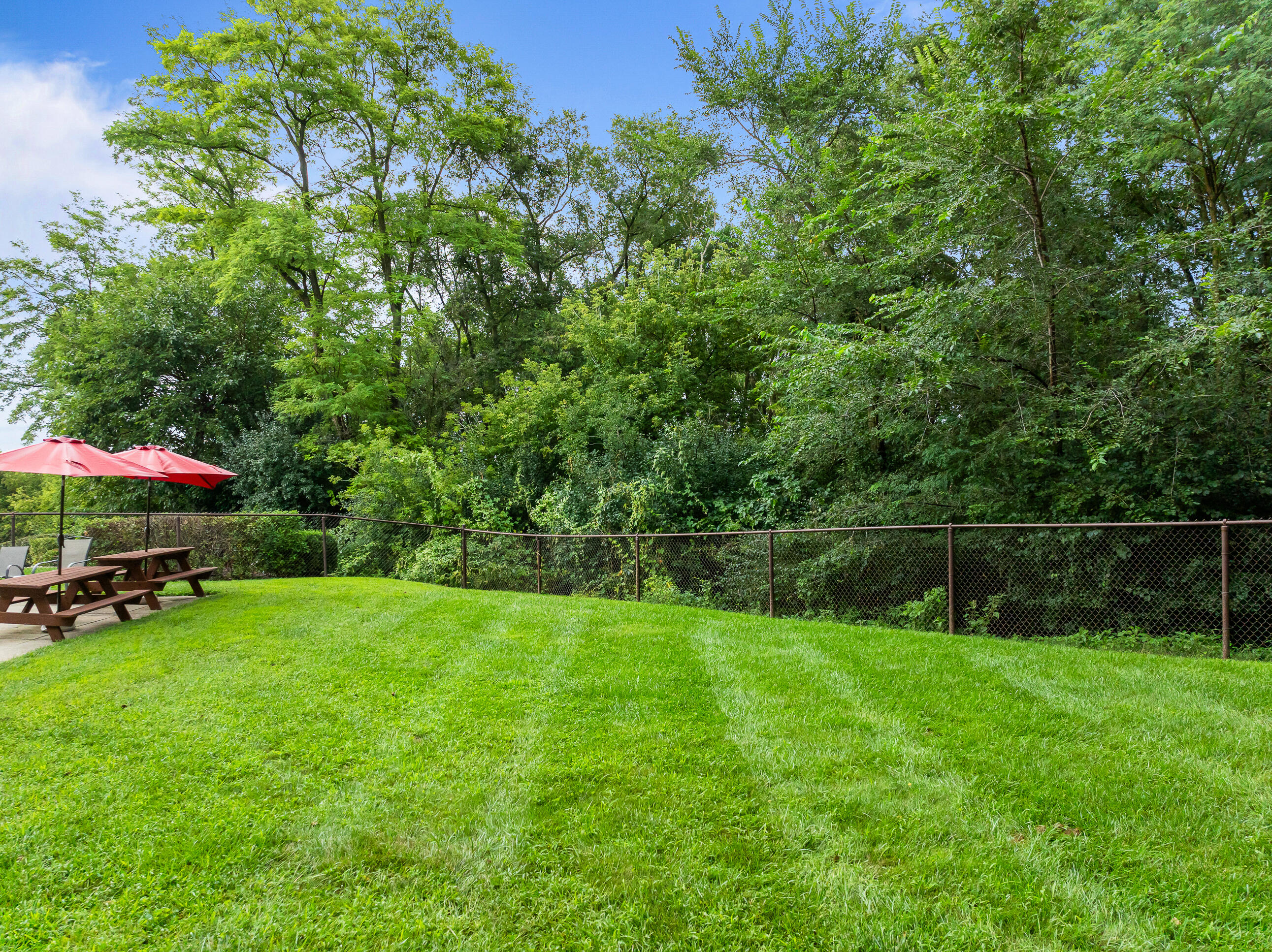 227 Dewey Ave Unit: 205
