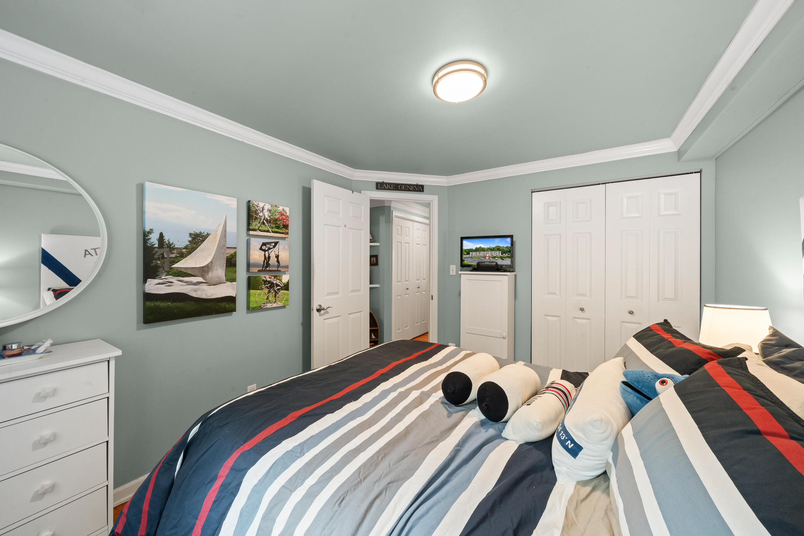 227 Dewey Ave Unit: 205