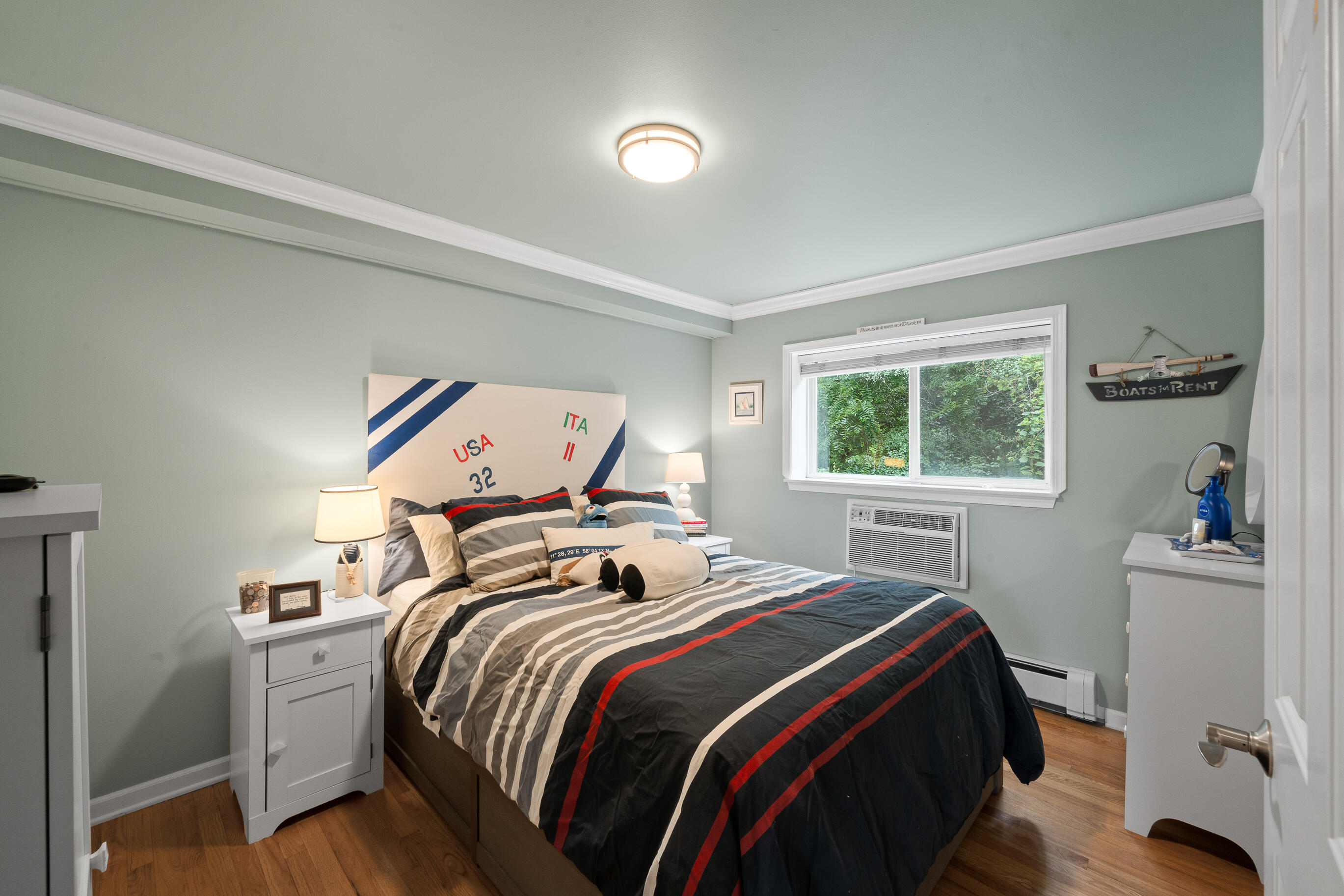 227 Dewey Ave Unit: 205