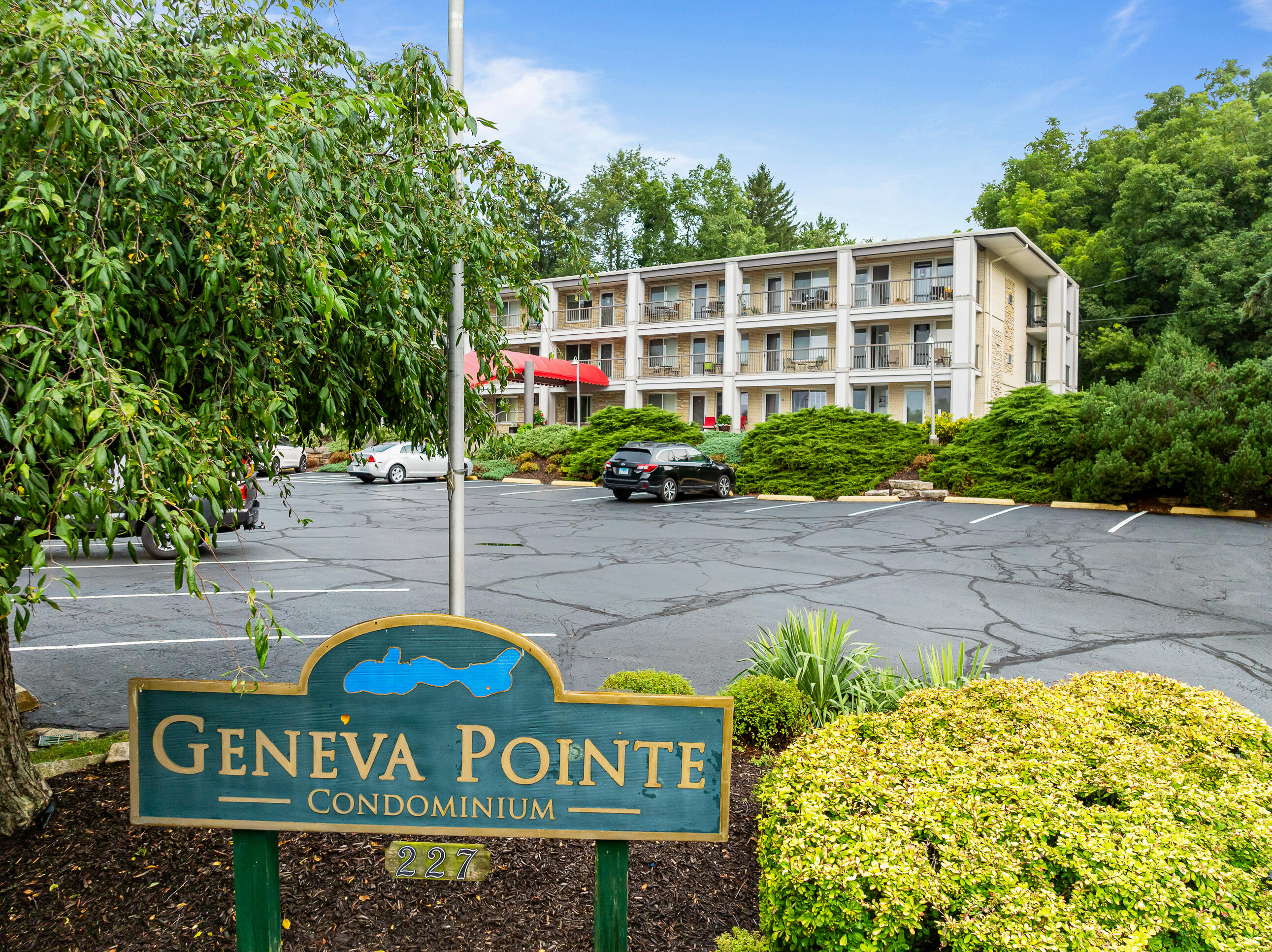 227 Dewey Ave Unit: 205
