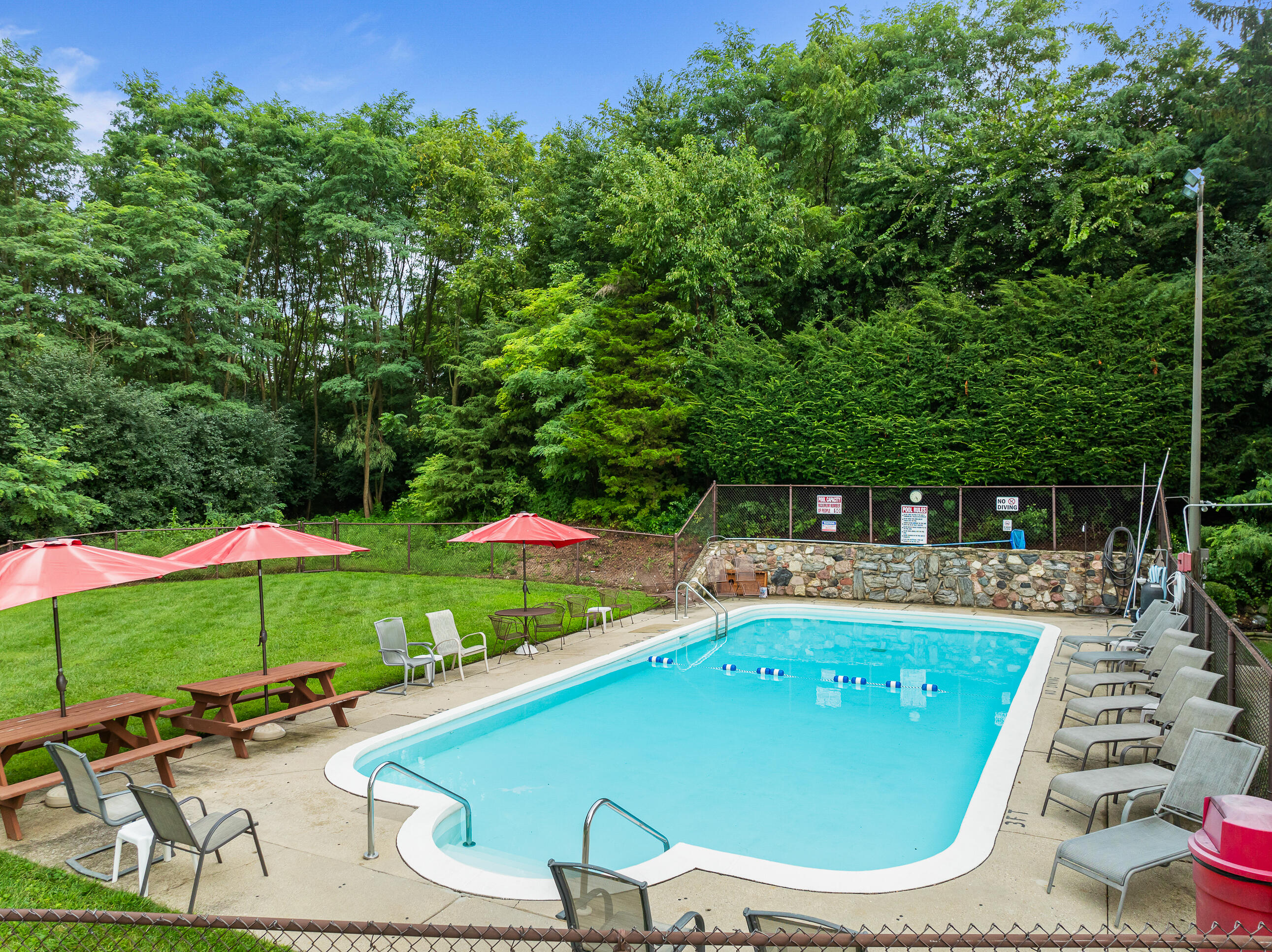 227 Dewey Ave Unit: 205