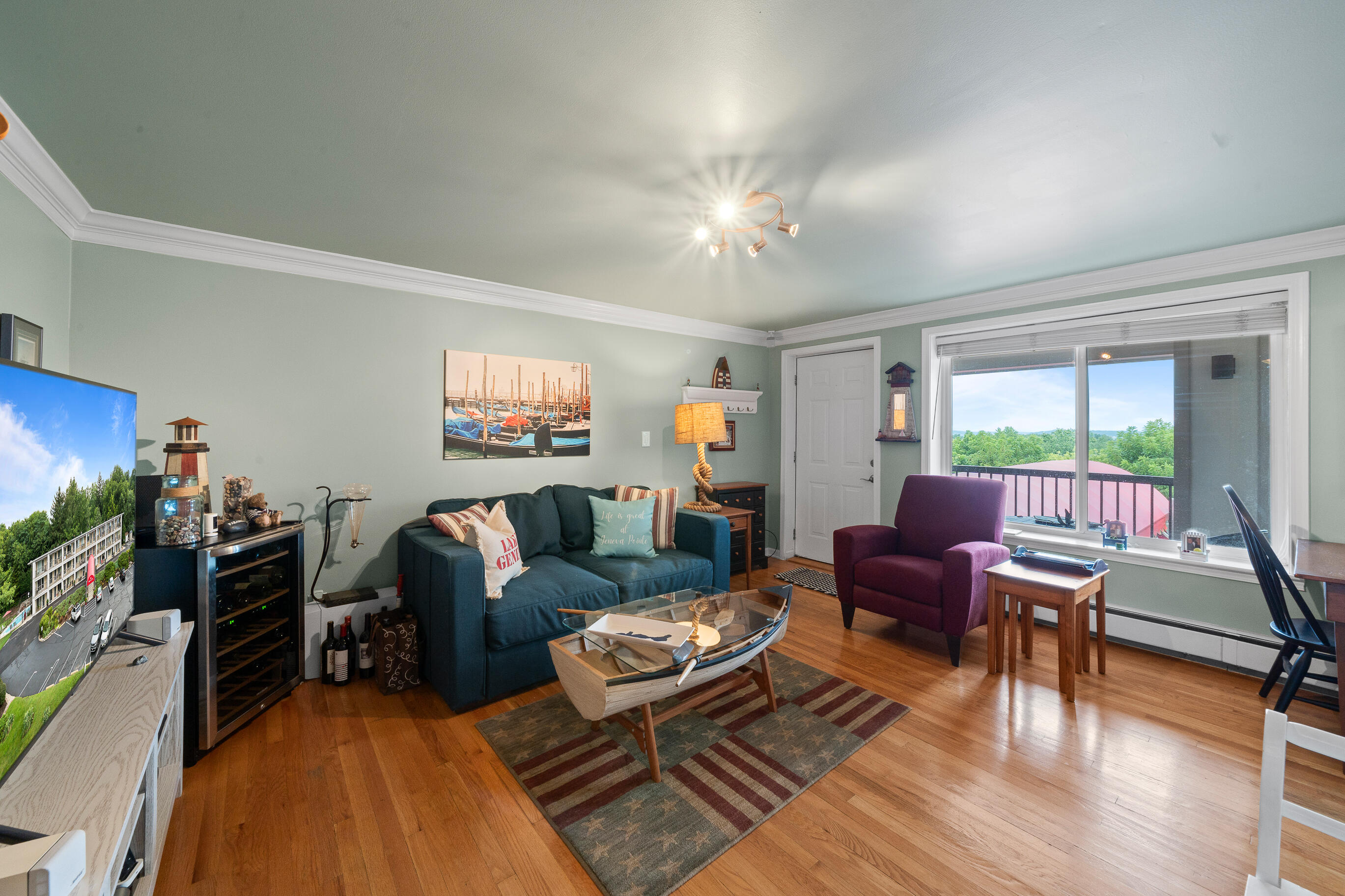 227 Dewey Ave Unit: 205