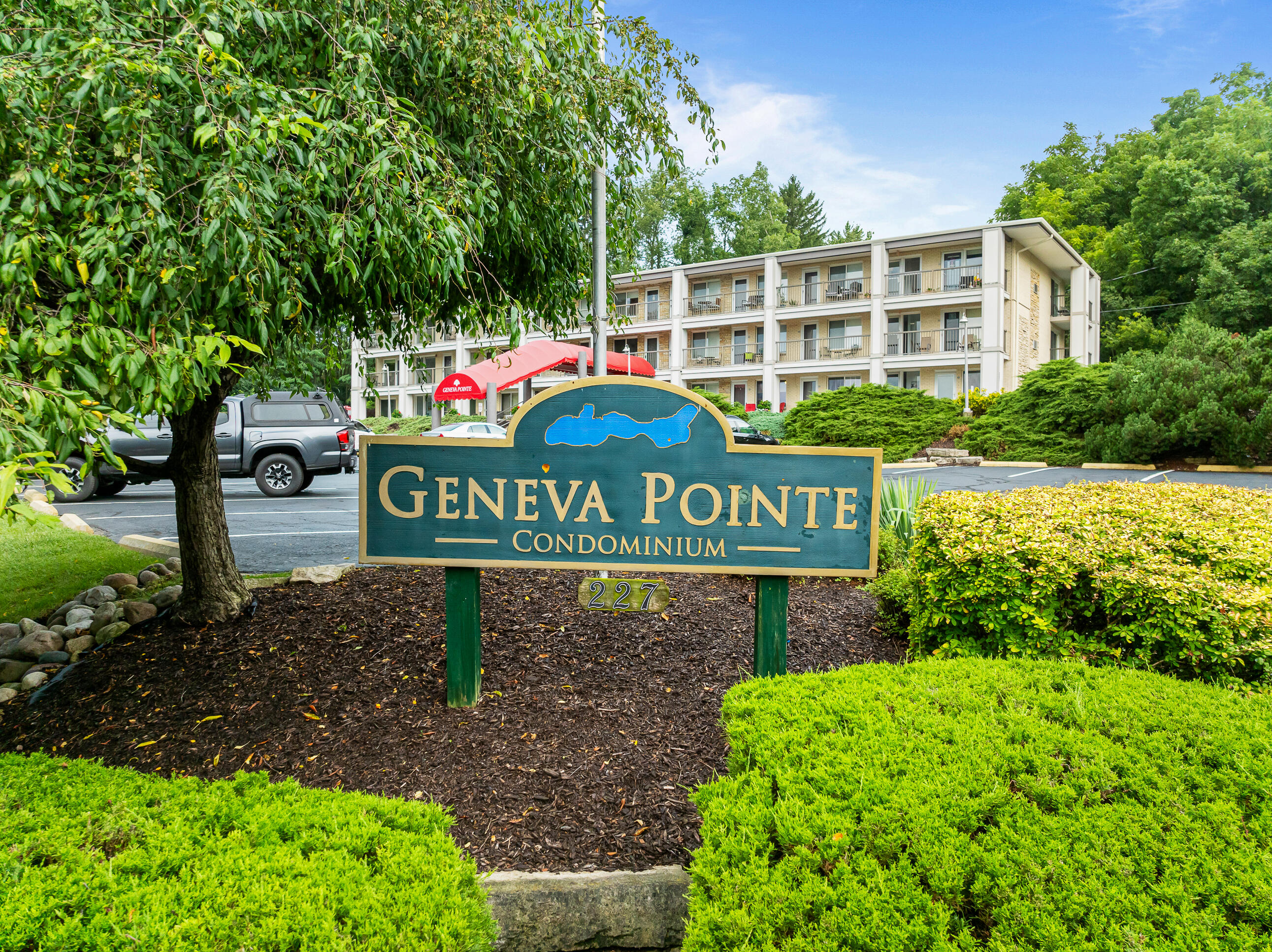227 Dewey Ave Unit: 205