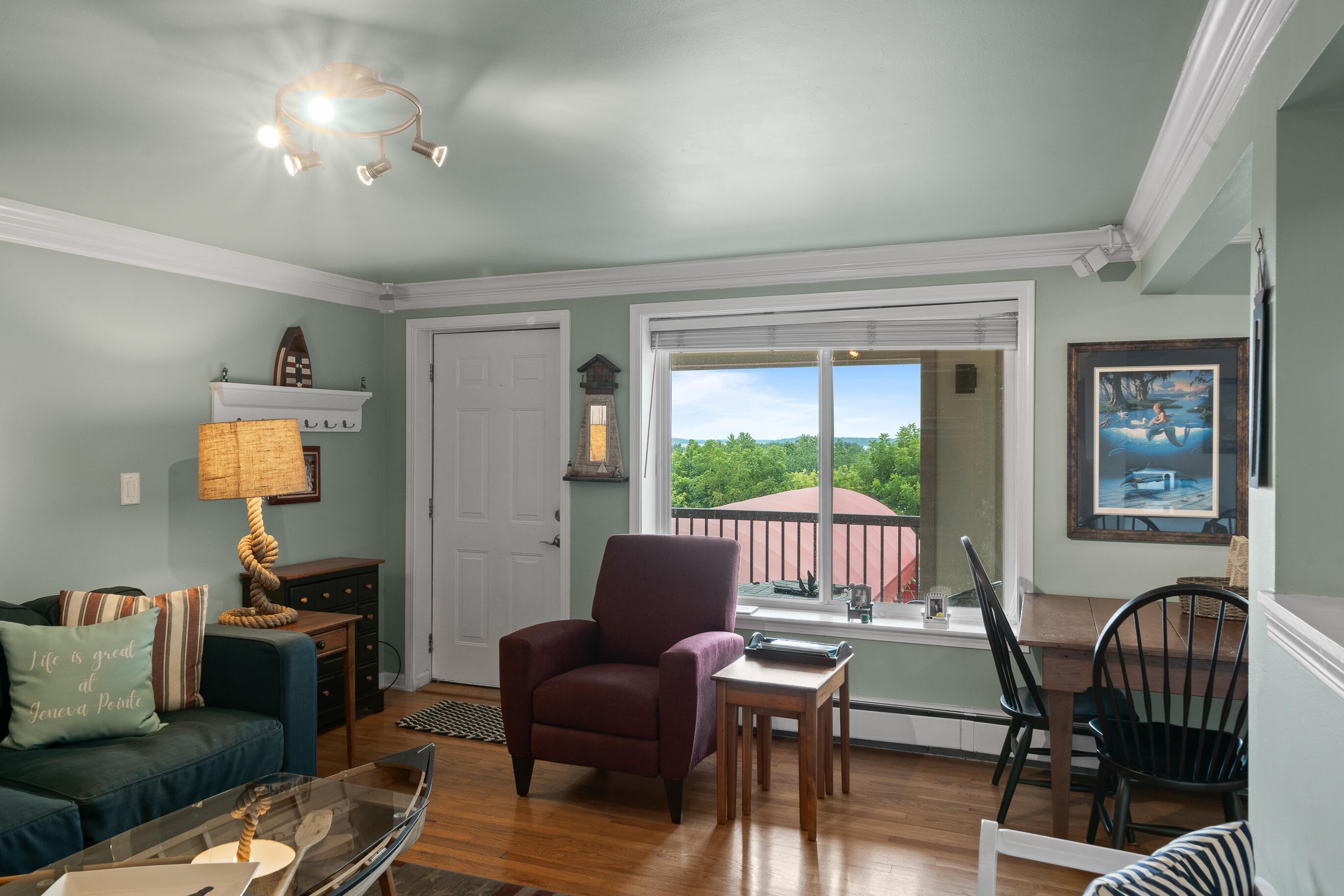 227 Dewey Ave Unit: 205