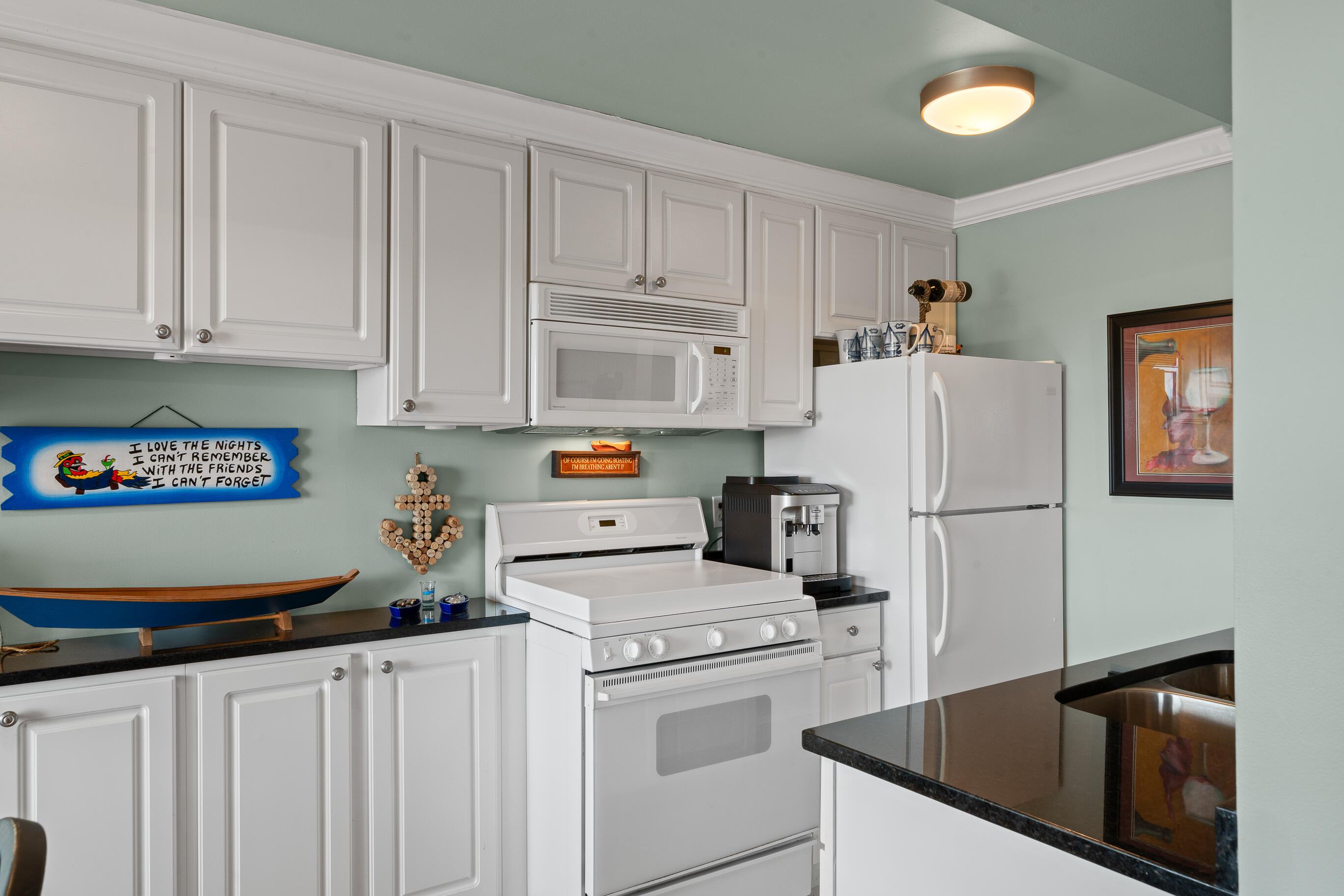 227 Dewey Ave Unit: 205