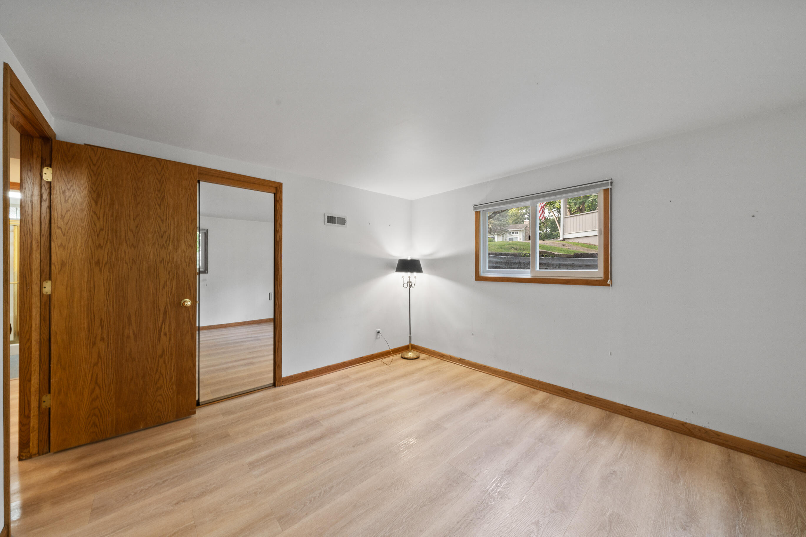 824 Tarrant Dr