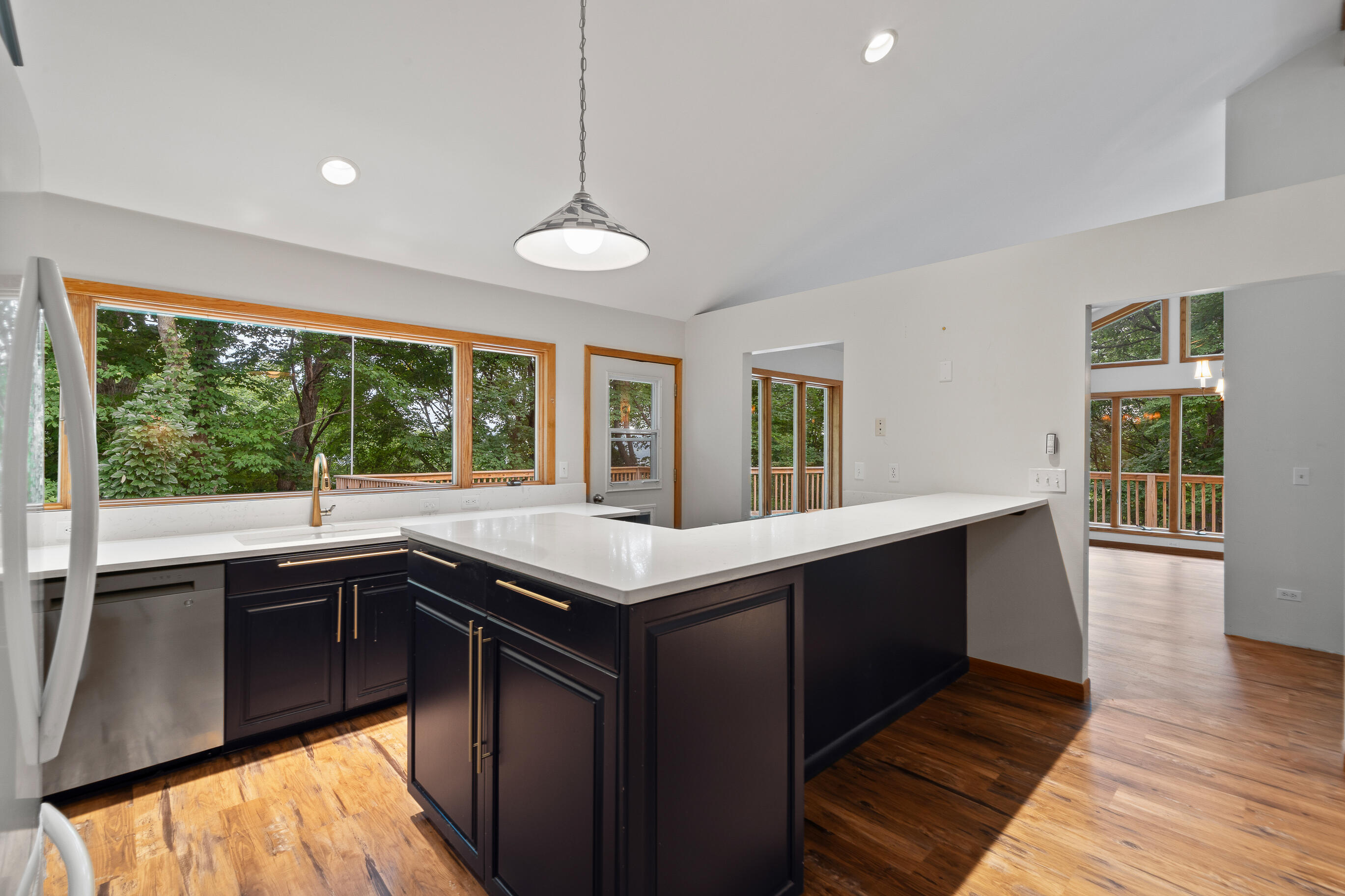 824 Tarrant Dr