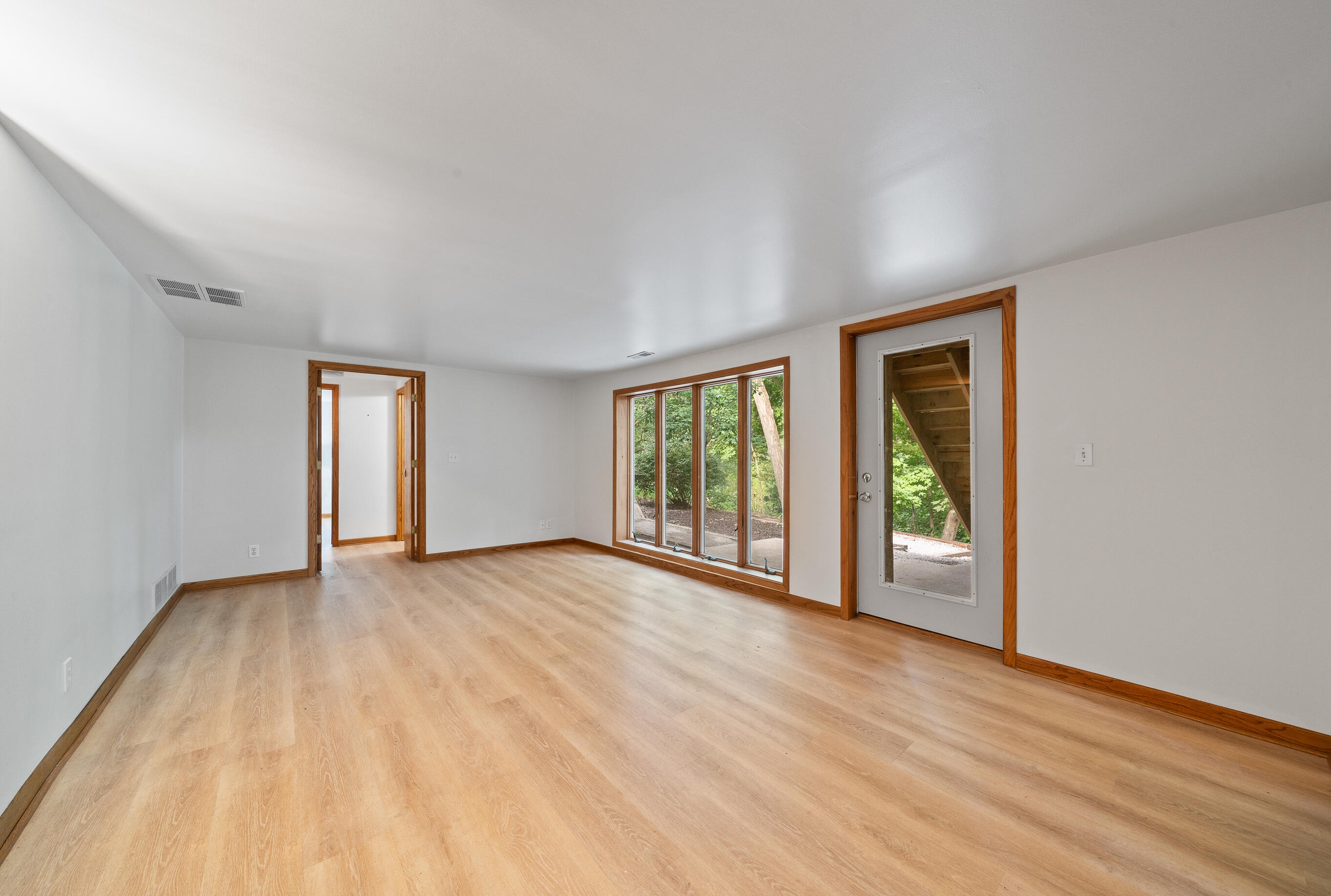 824 Tarrant Dr