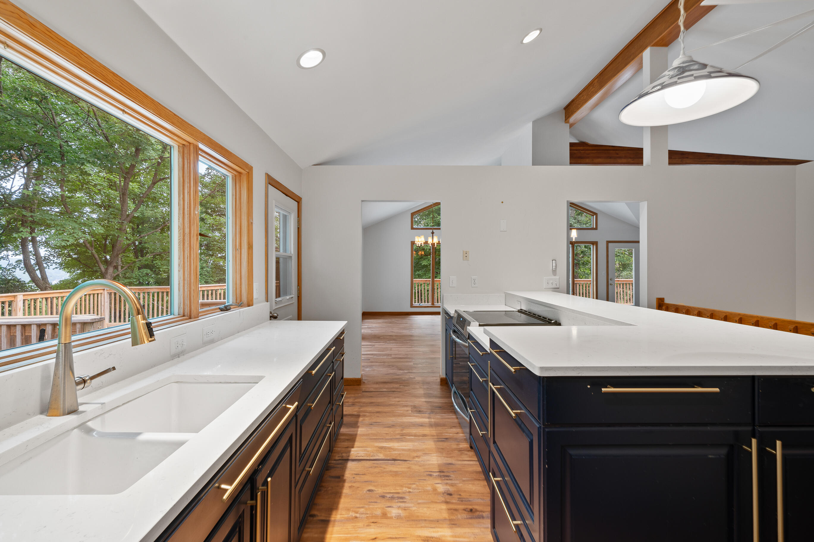 824 Tarrant Dr