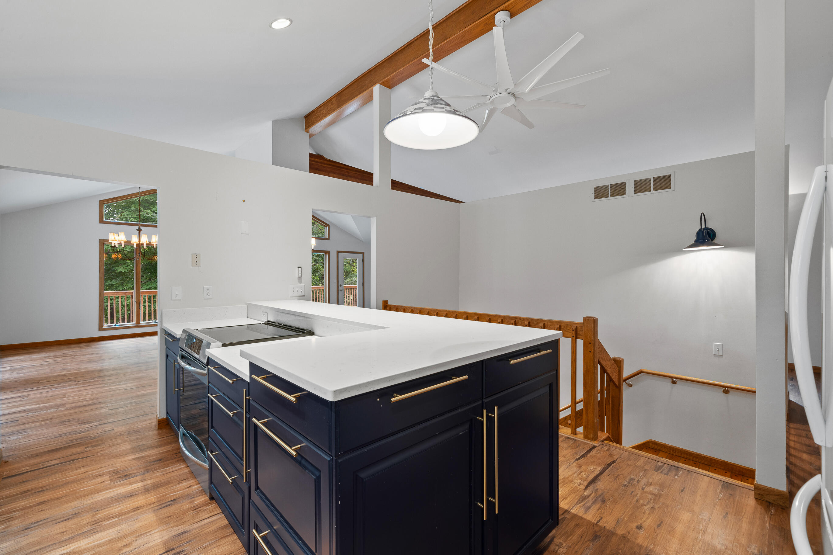 824 Tarrant Dr