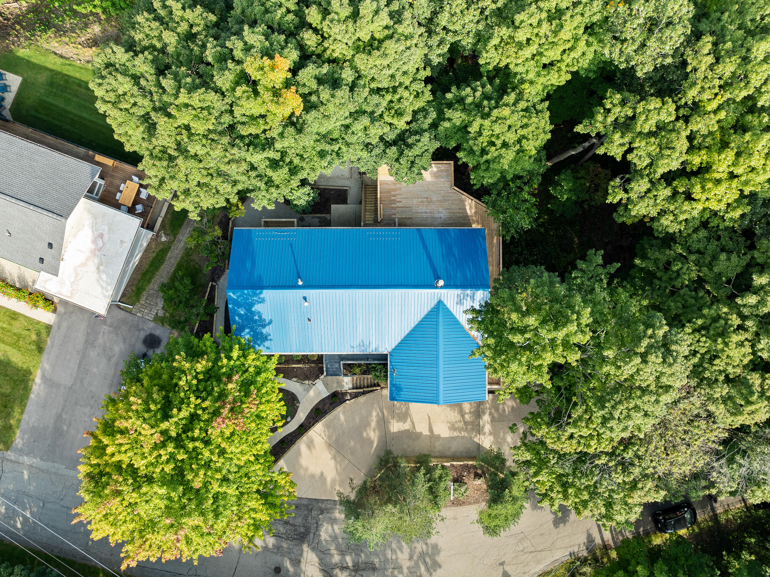 824 Tarrant Dr