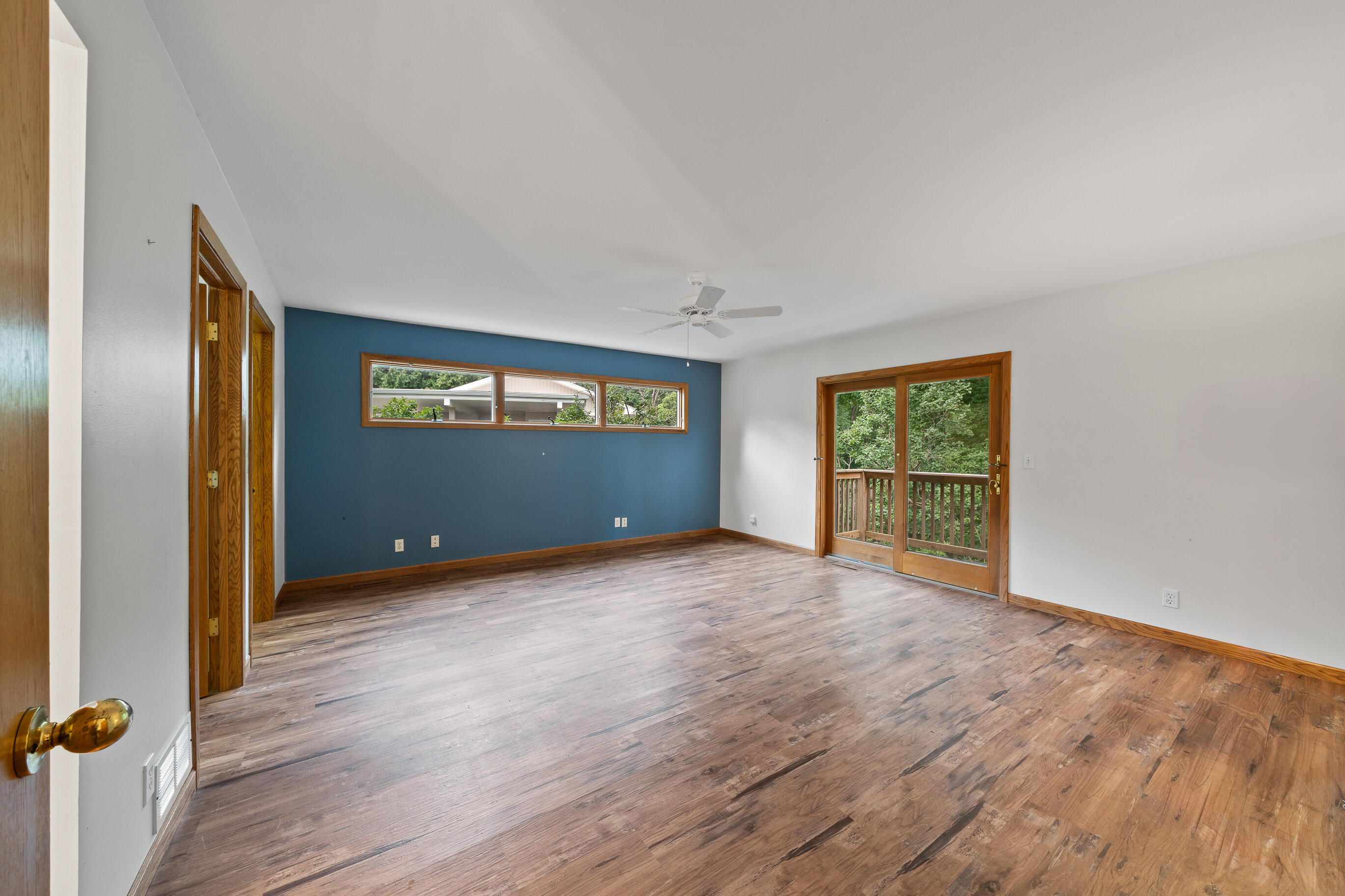 824 Tarrant Dr