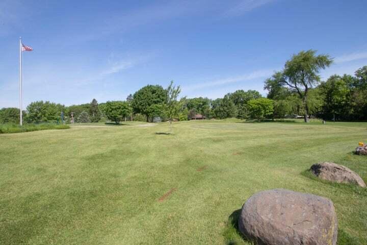 824 Tarrant Dr