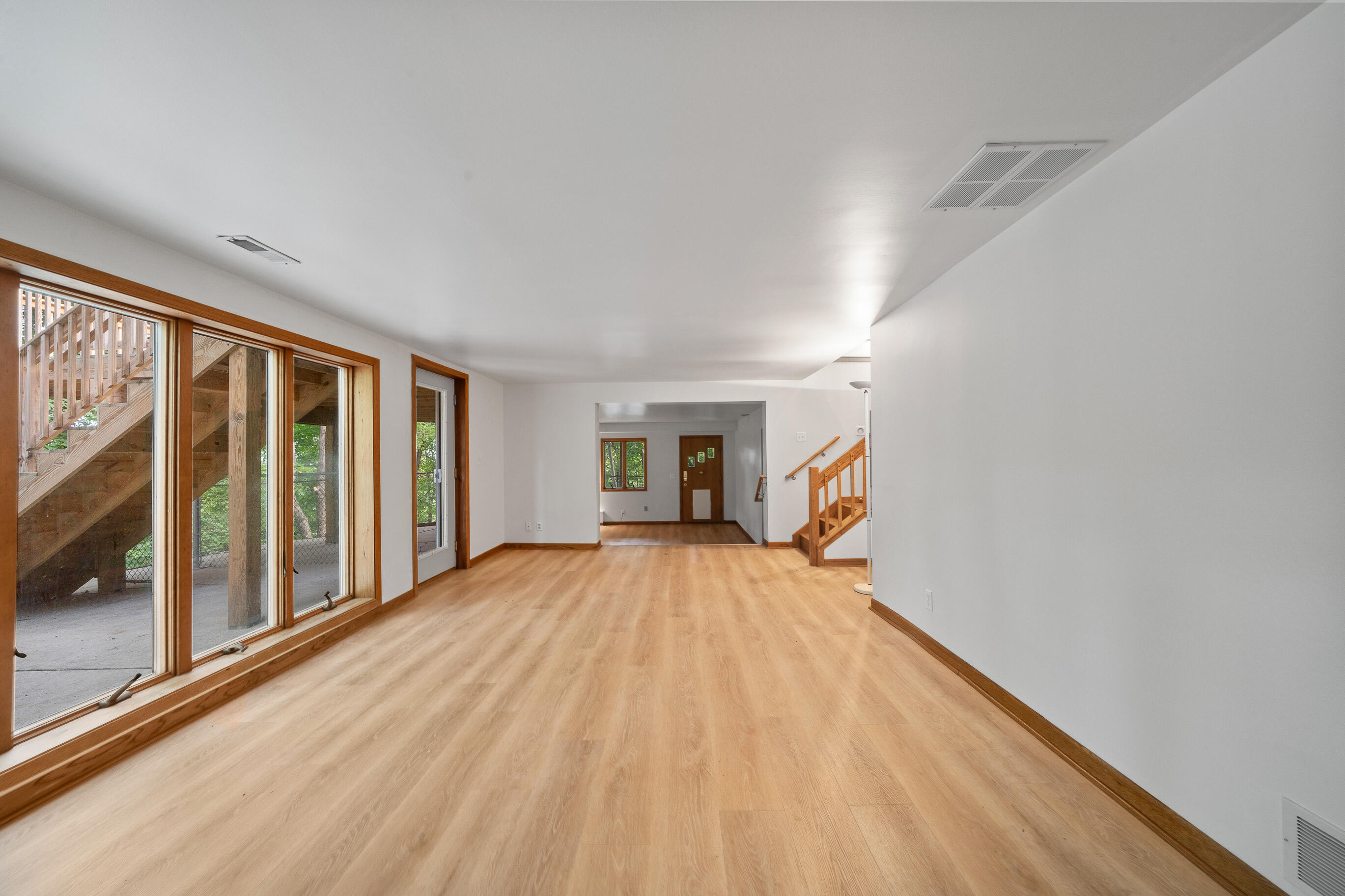 824 Tarrant Dr
