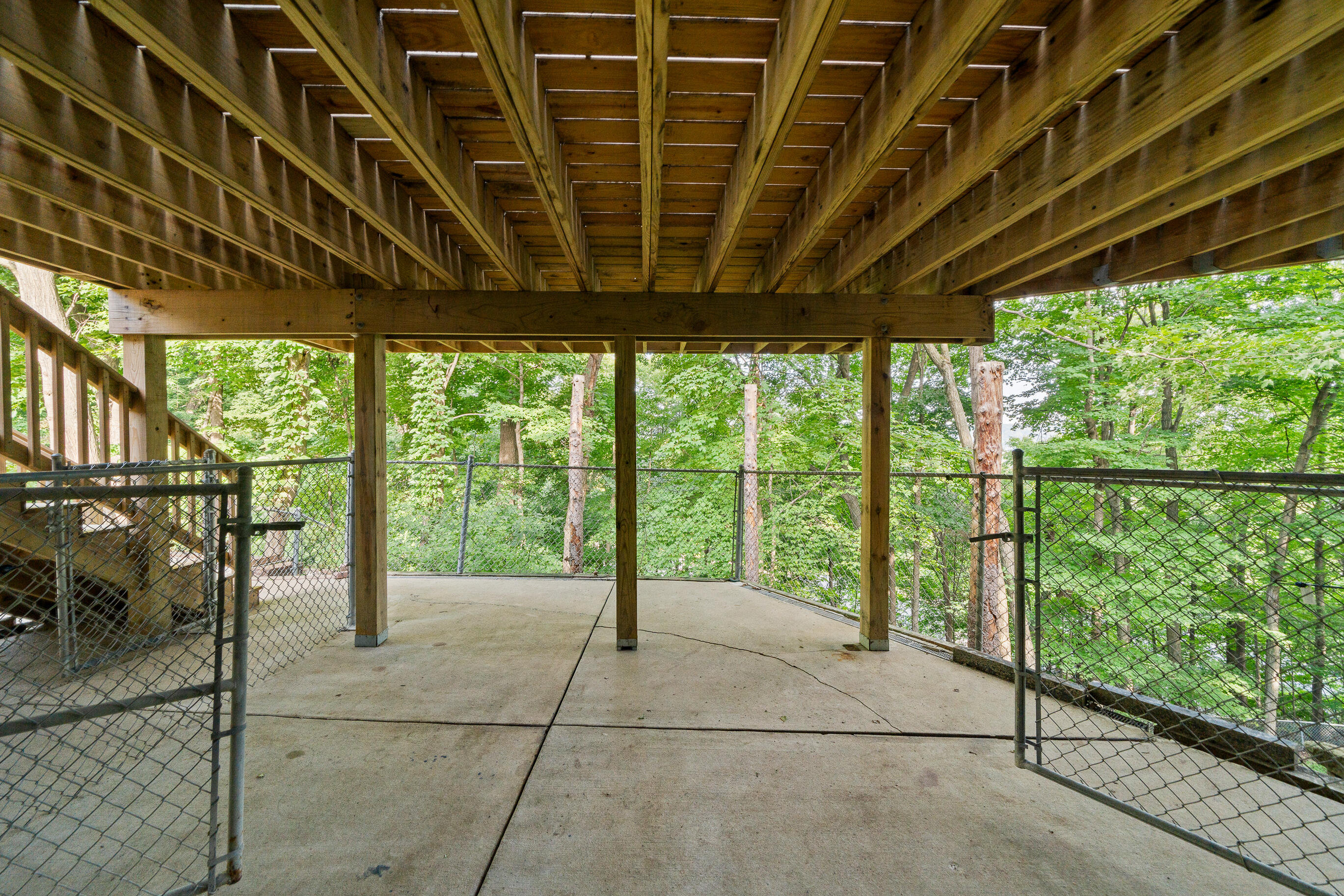 824 Tarrant Dr