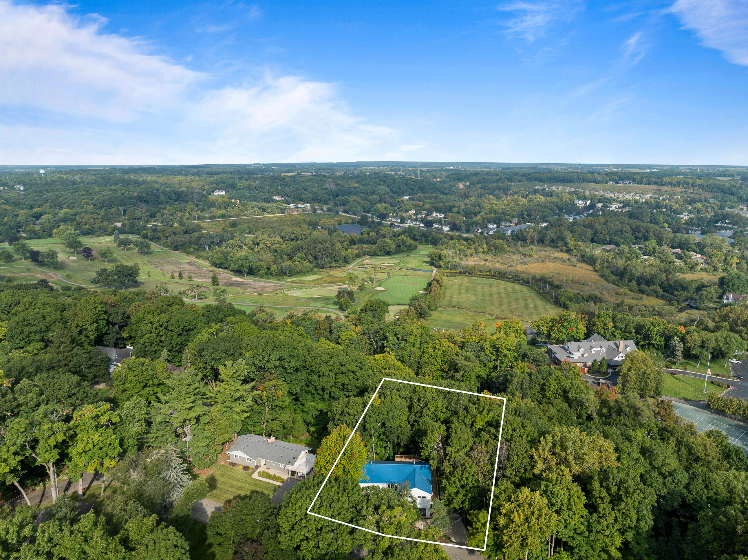 824 Tarrant Dr