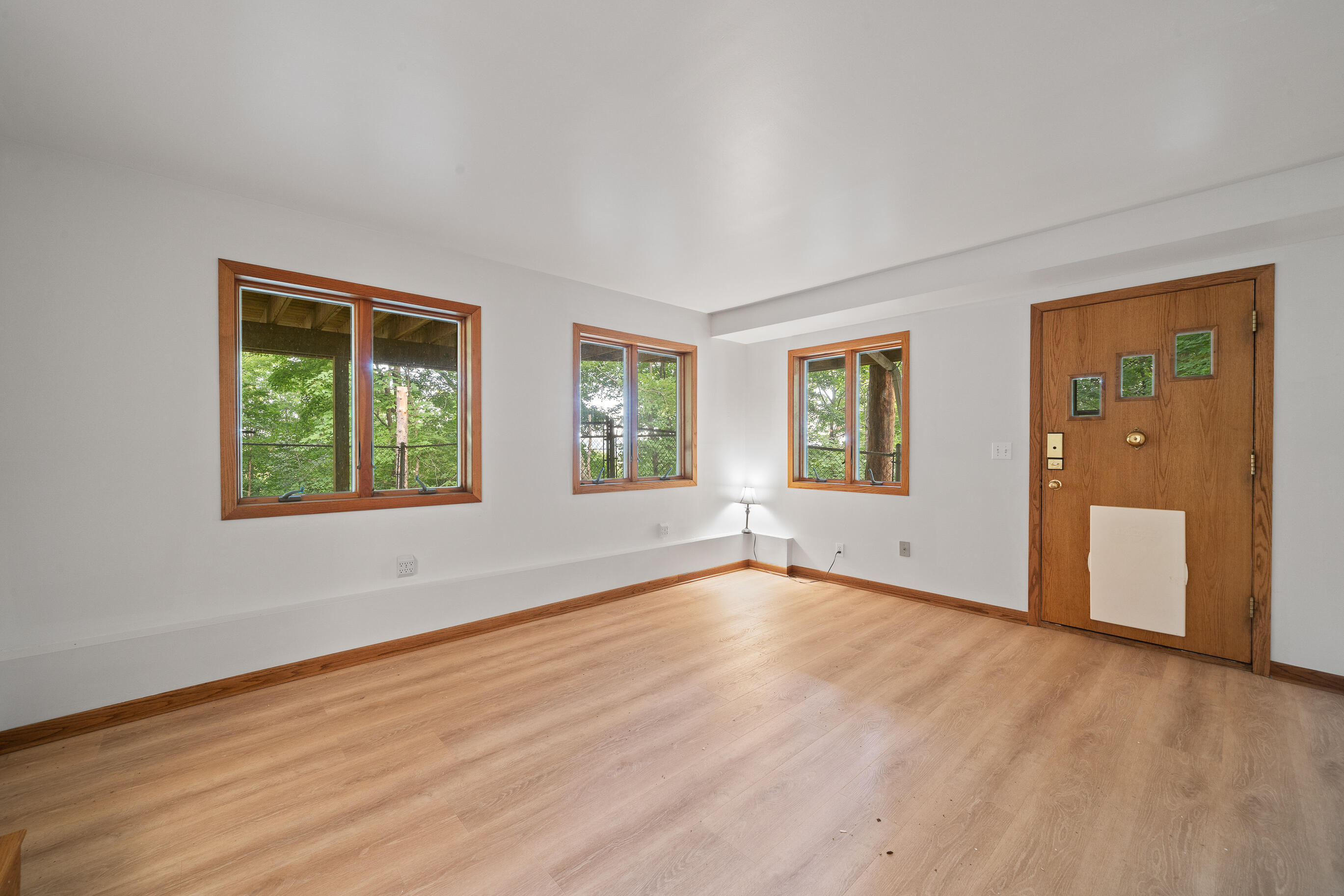 824 Tarrant Dr