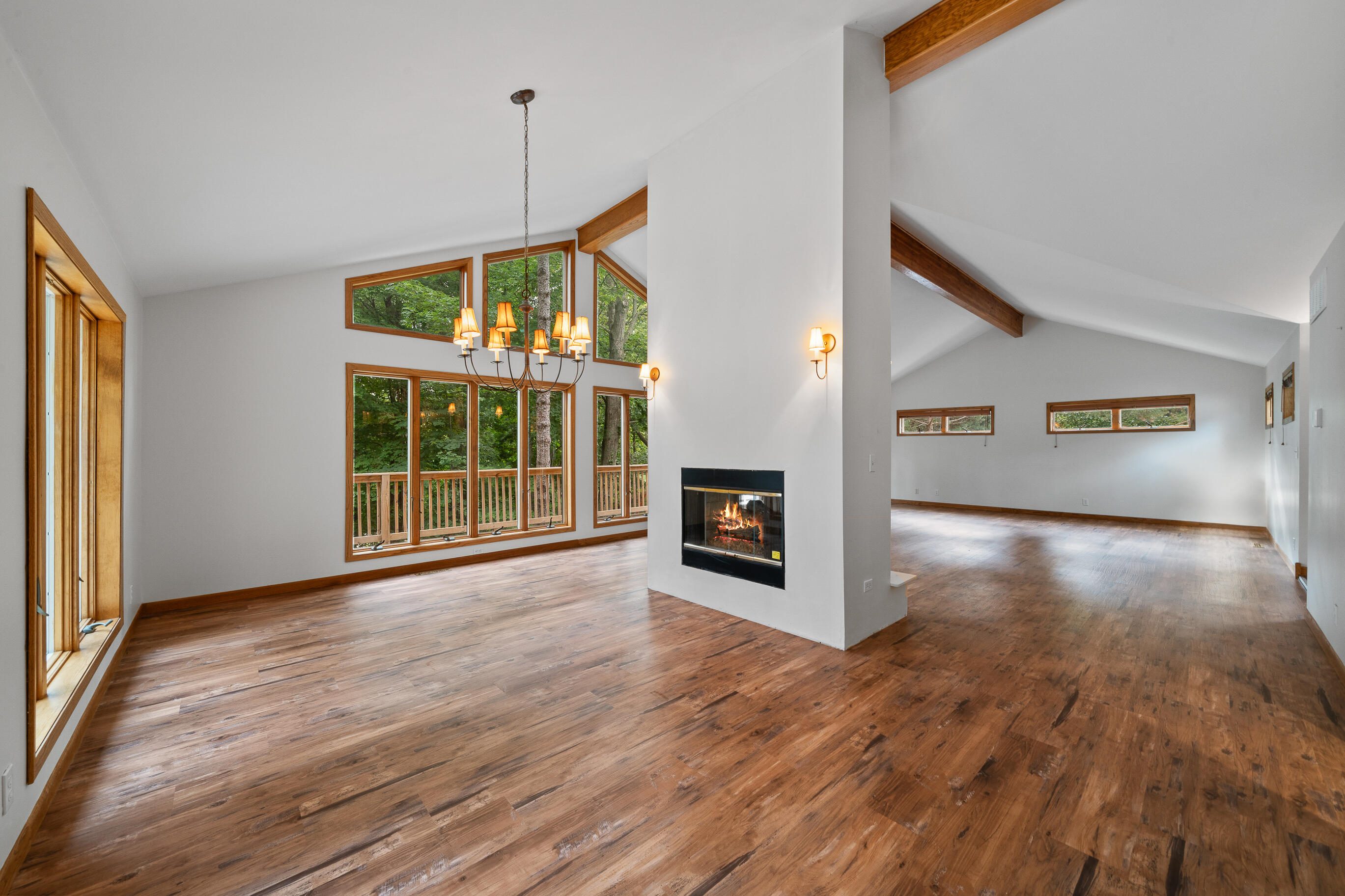 824 Tarrant Dr