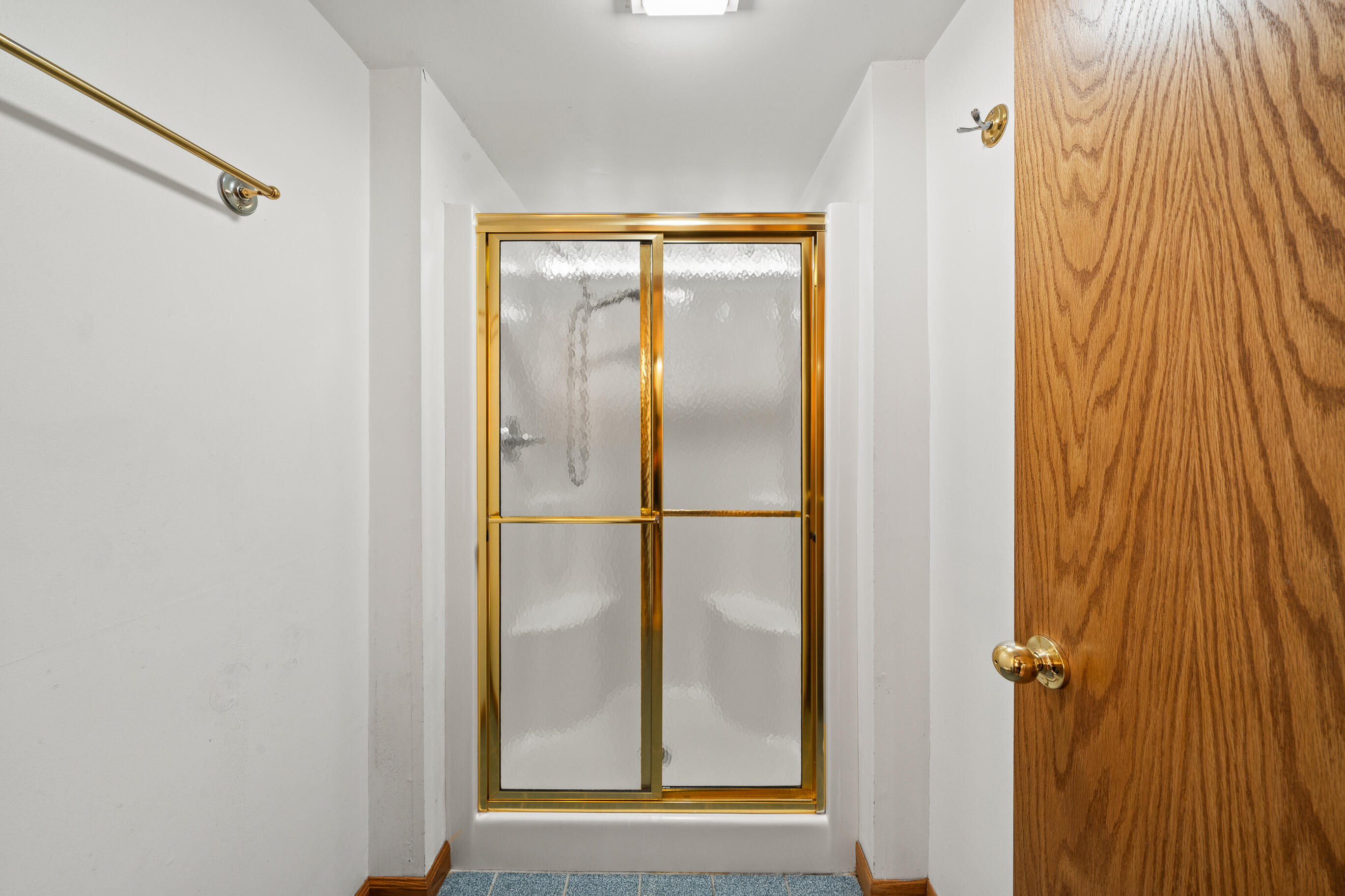 824 Tarrant Dr