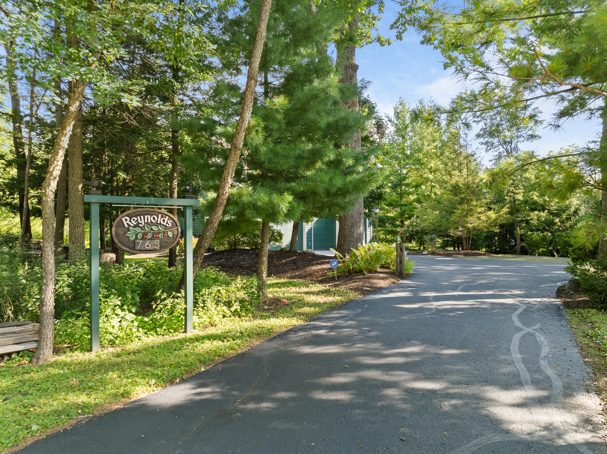 765 Brickley Ct