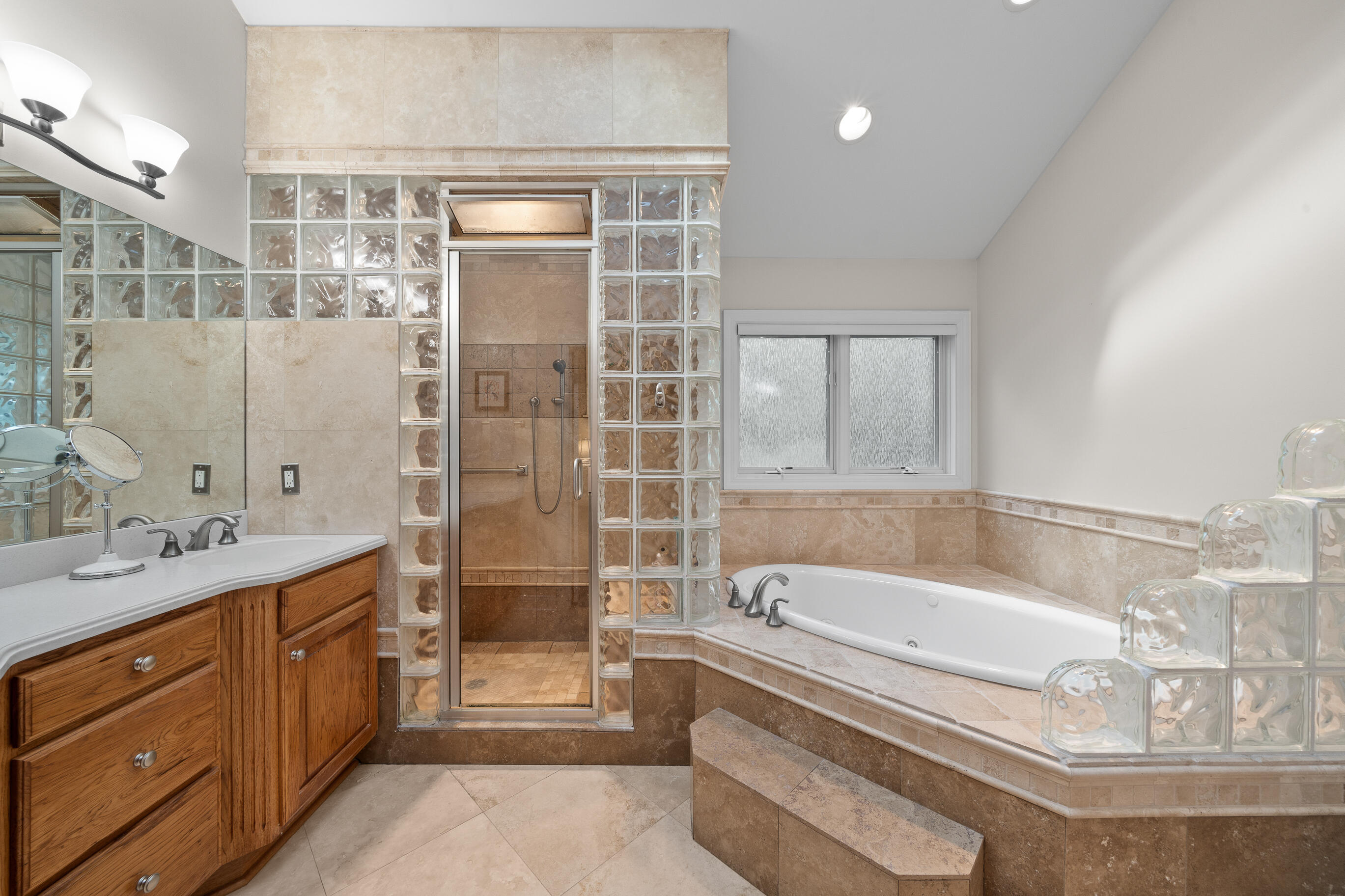 765 Brickley Ct