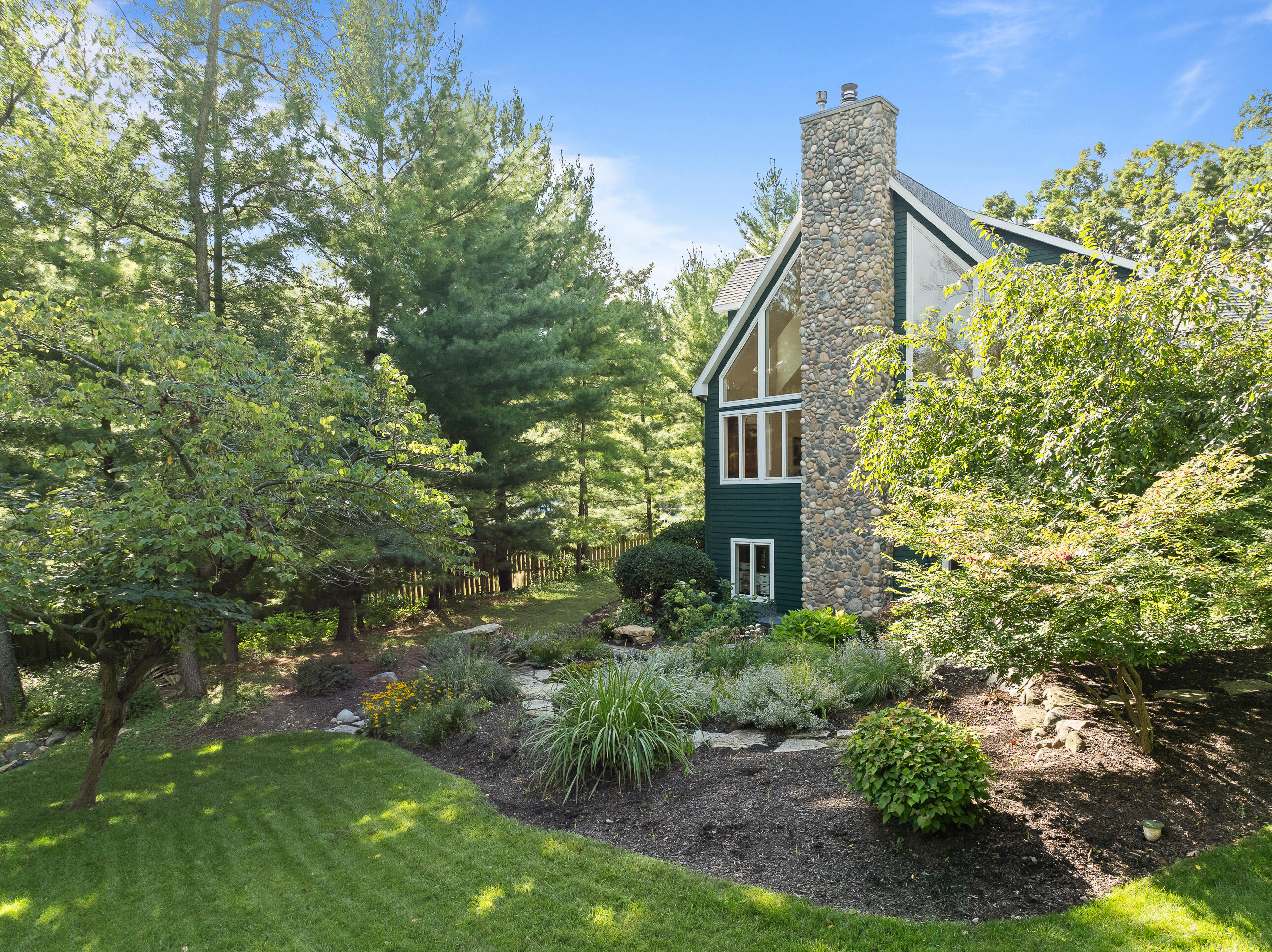 765 Brickley Ct