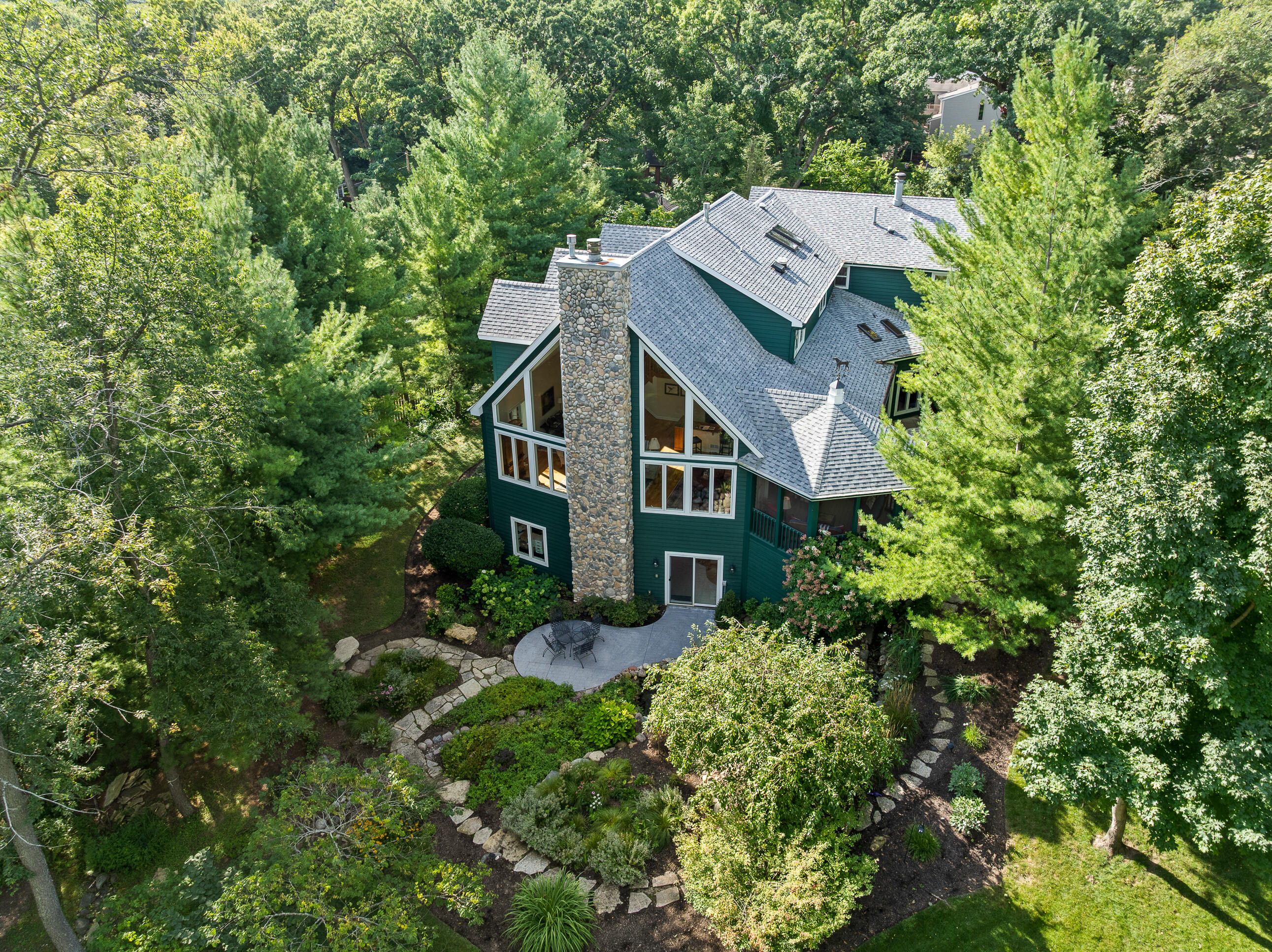 765 Brickley Ct