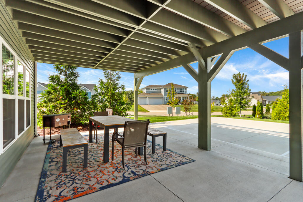 565 N Boulder Ridge Dr