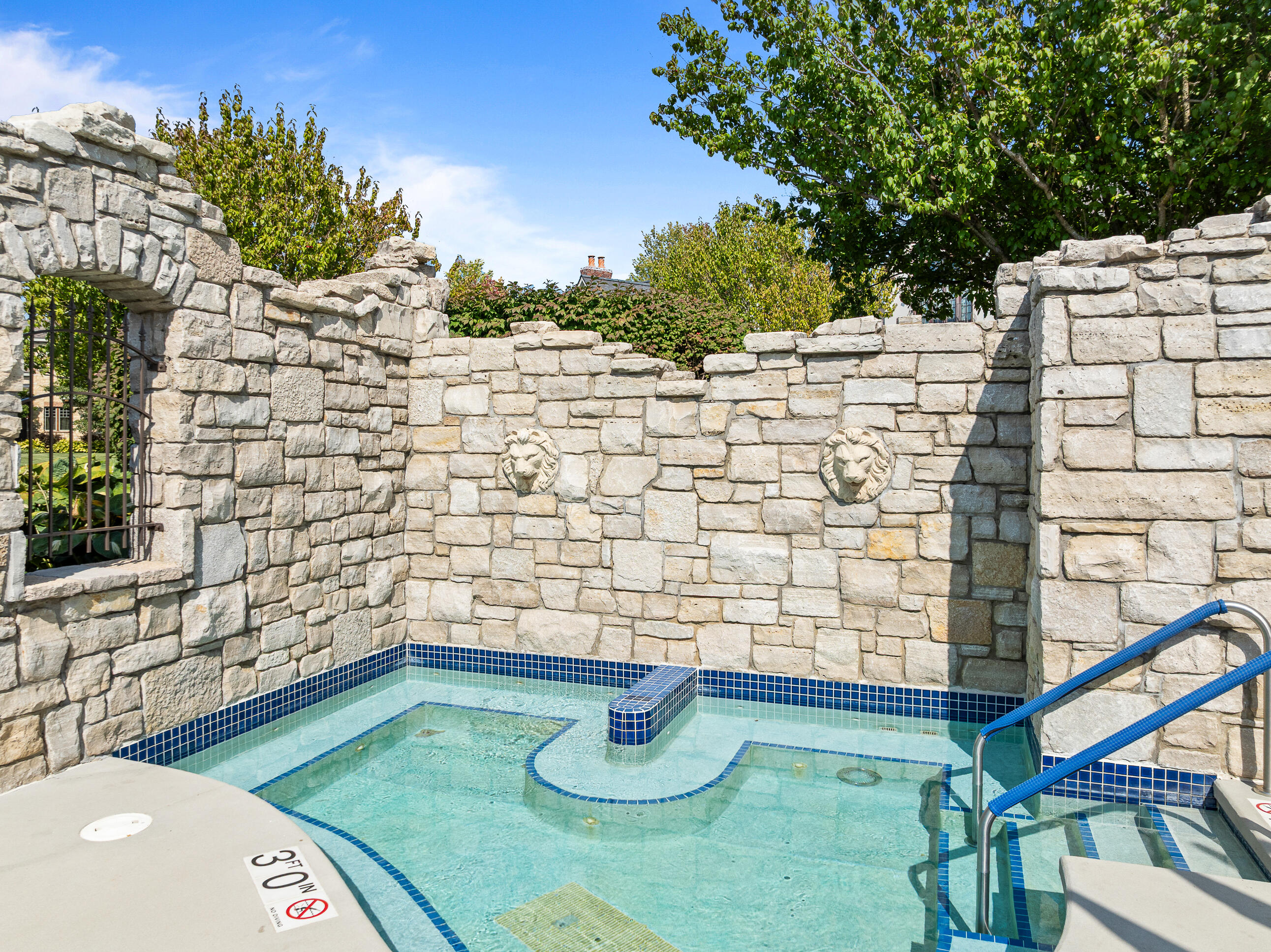 N1561 E Lakeside Ln