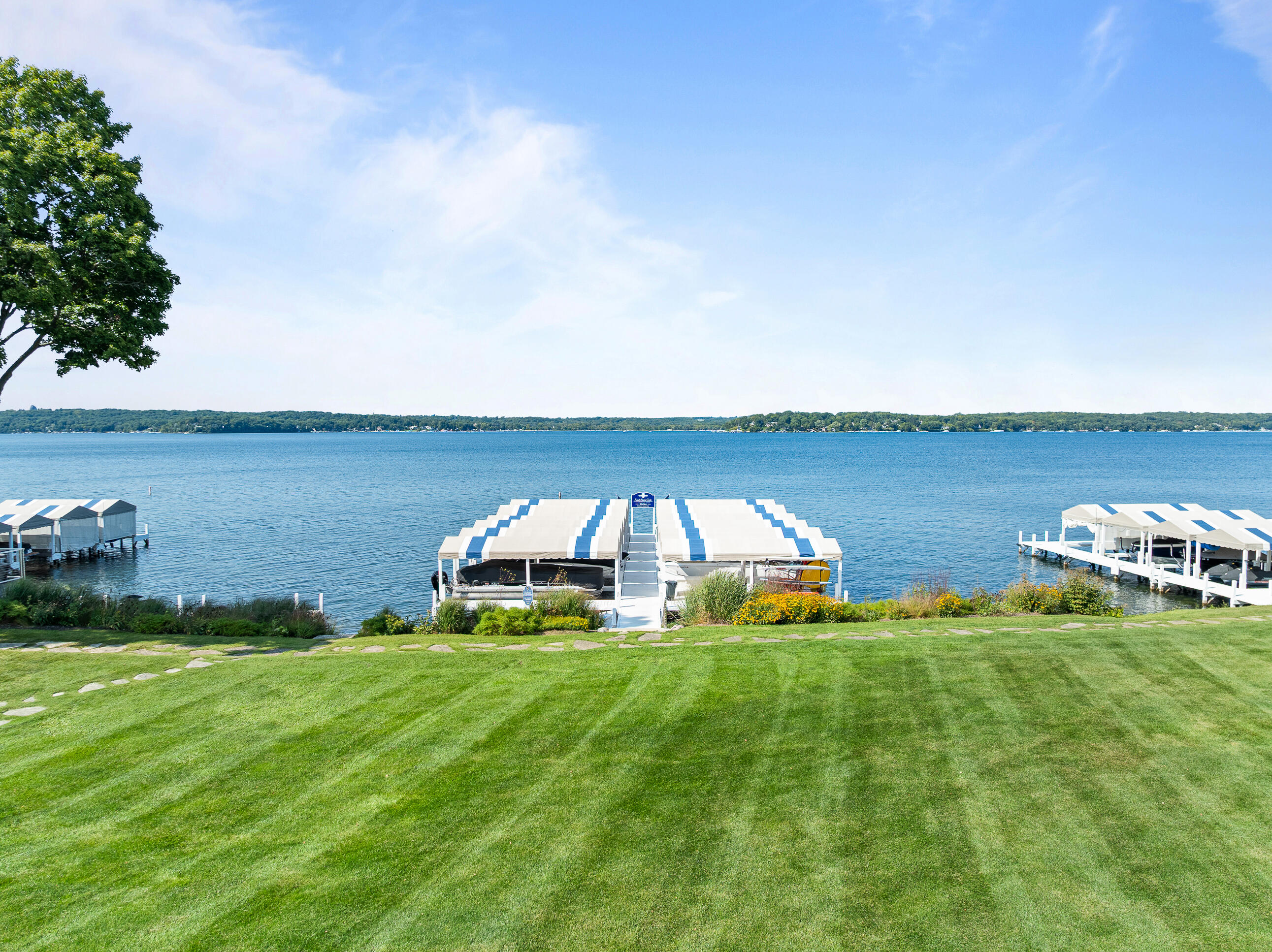 N1561 E Lakeside Ln