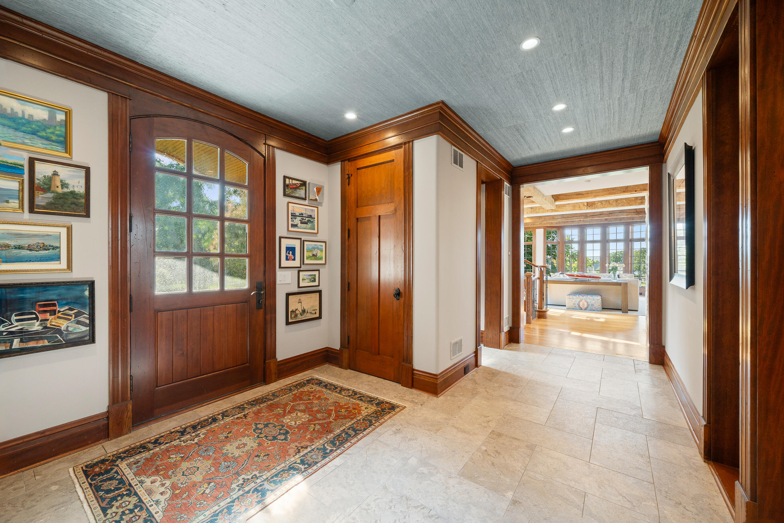 N1561 E Lakeside Ln