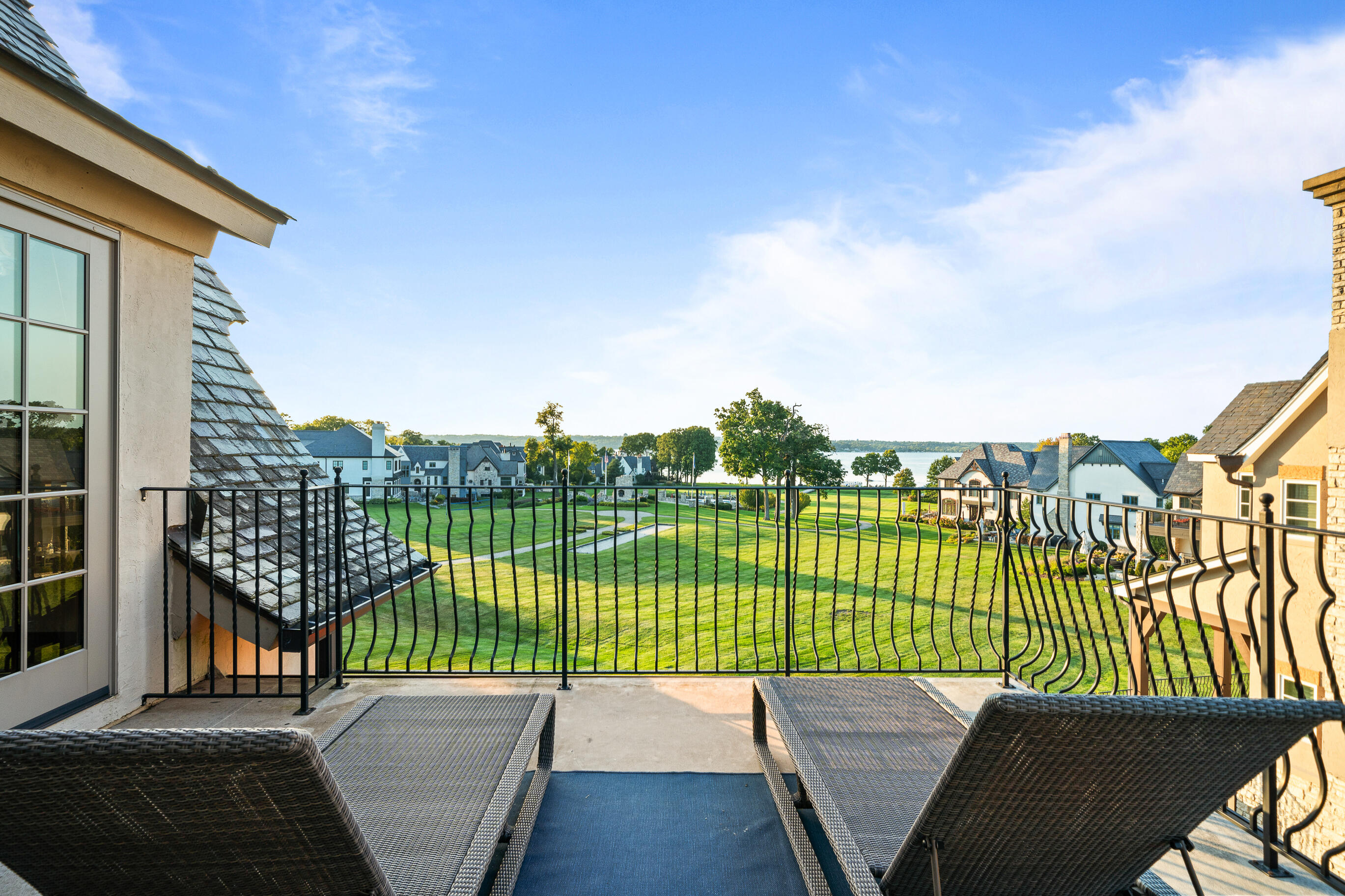 N1561 E Lakeside Ln