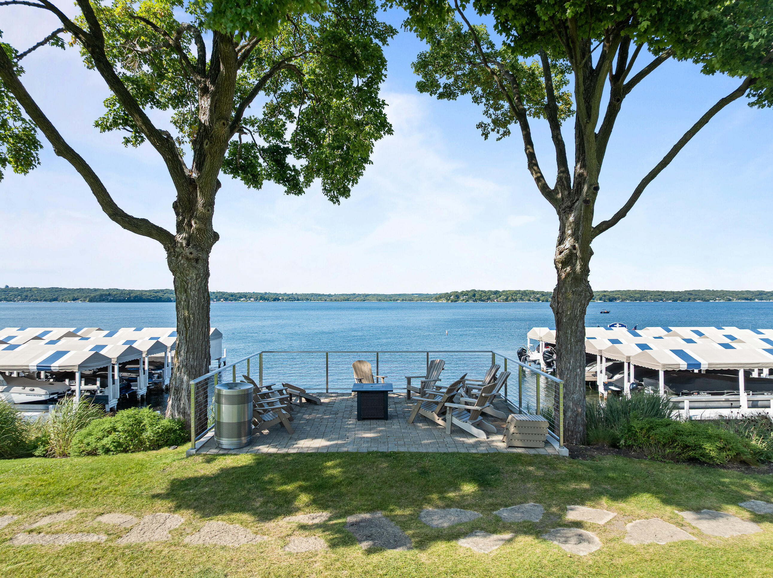 N1561 E Lakeside Ln