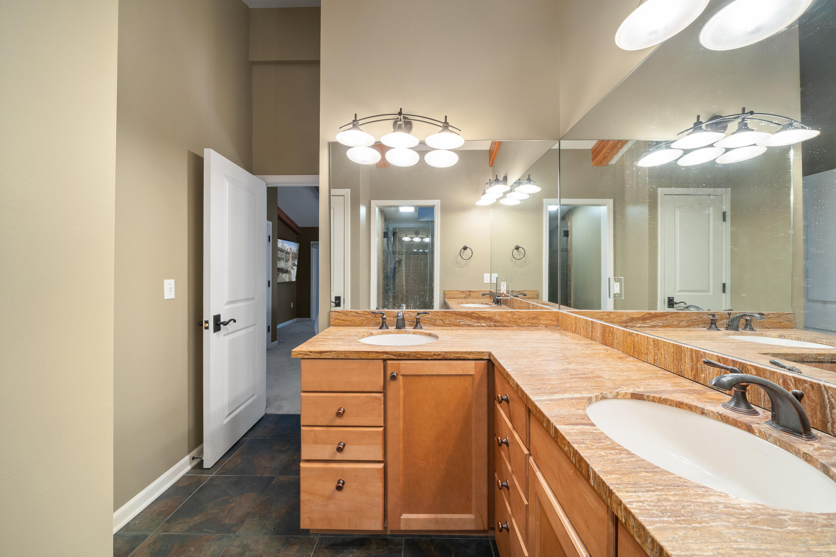 850 Hillside Dr Unit: GG1