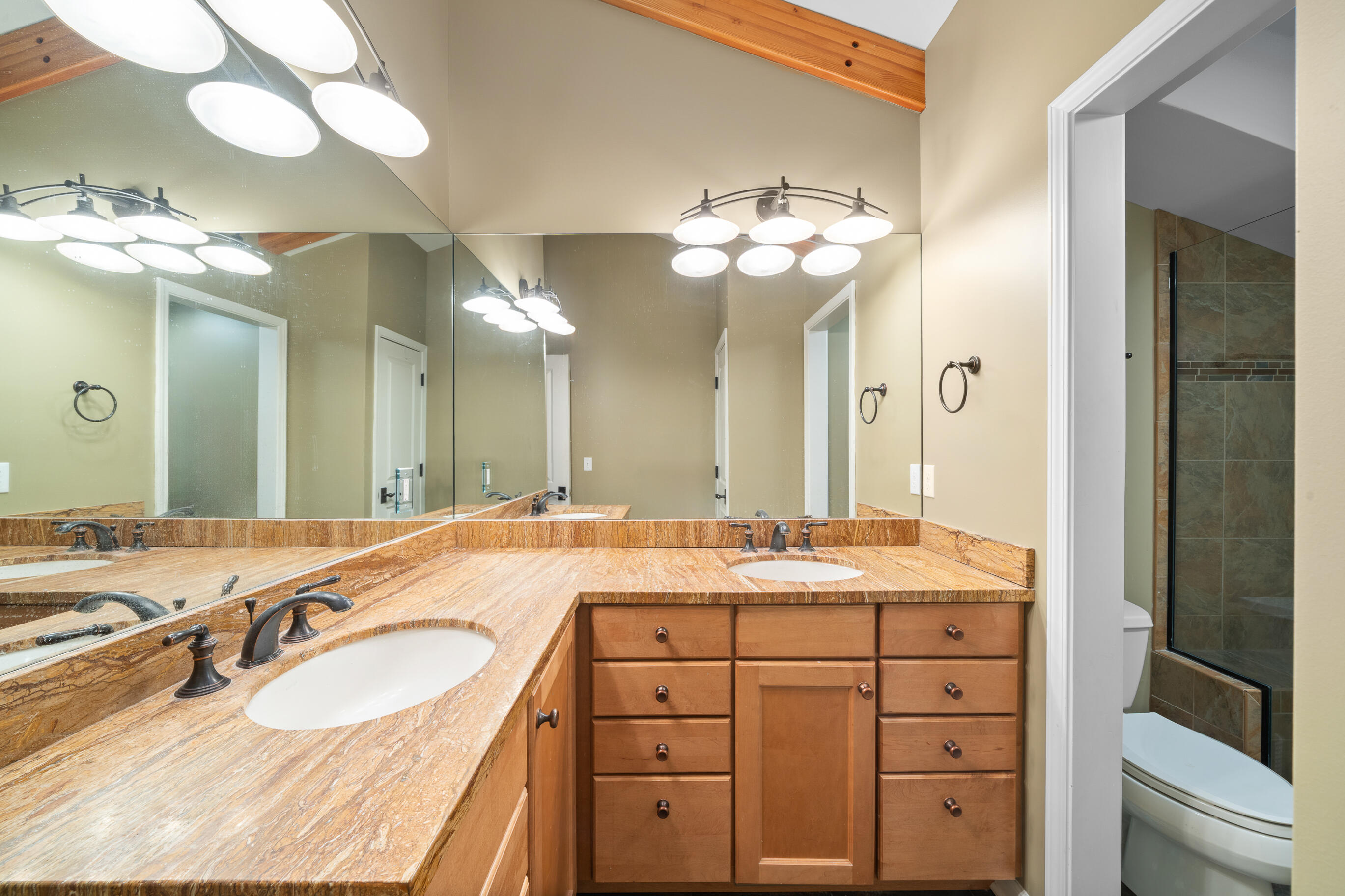 850 Hillside Dr Unit: GG1