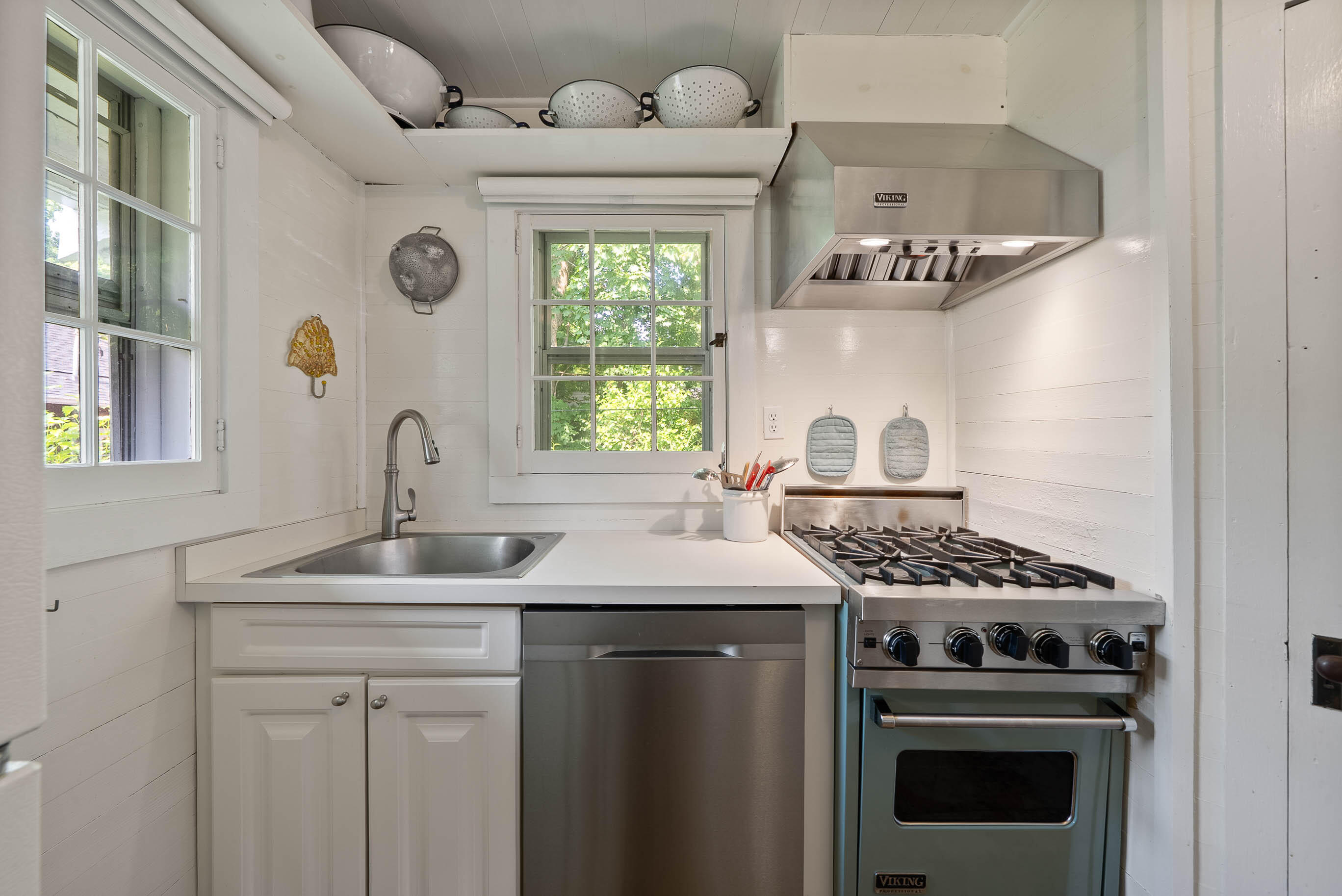163 N Lakeshore Dr