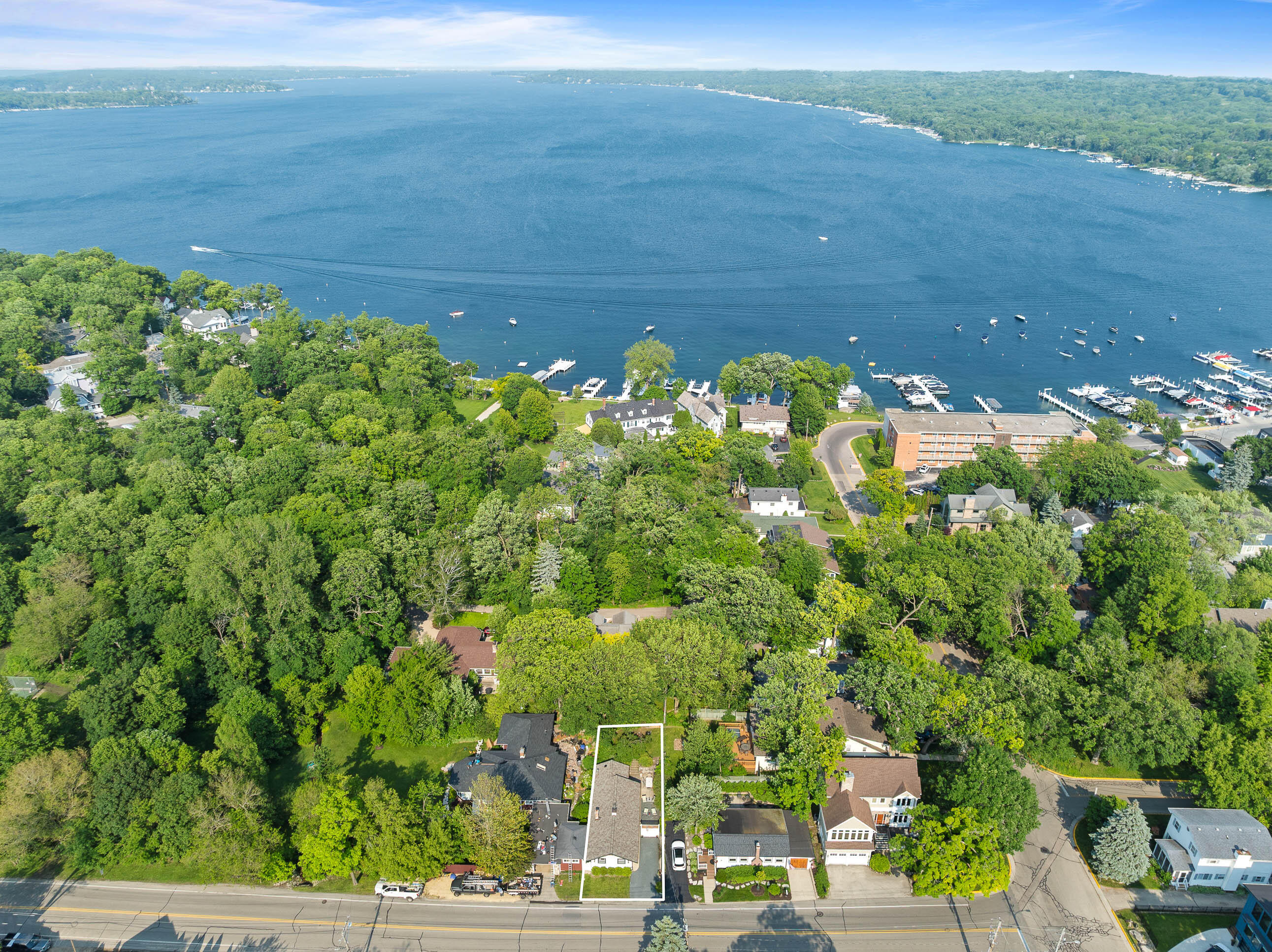 163 N Lakeshore Dr