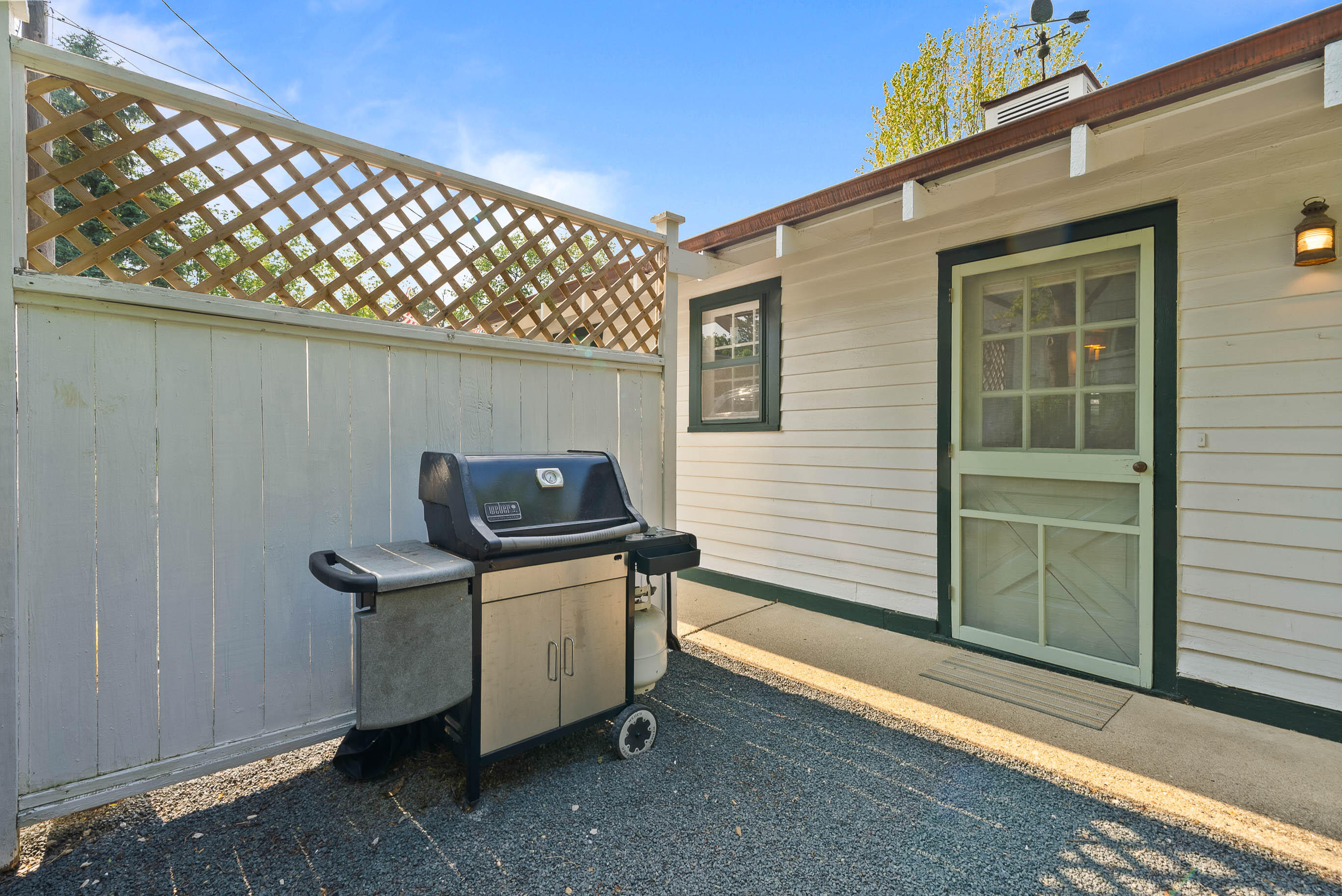 163 N Lakeshore Dr