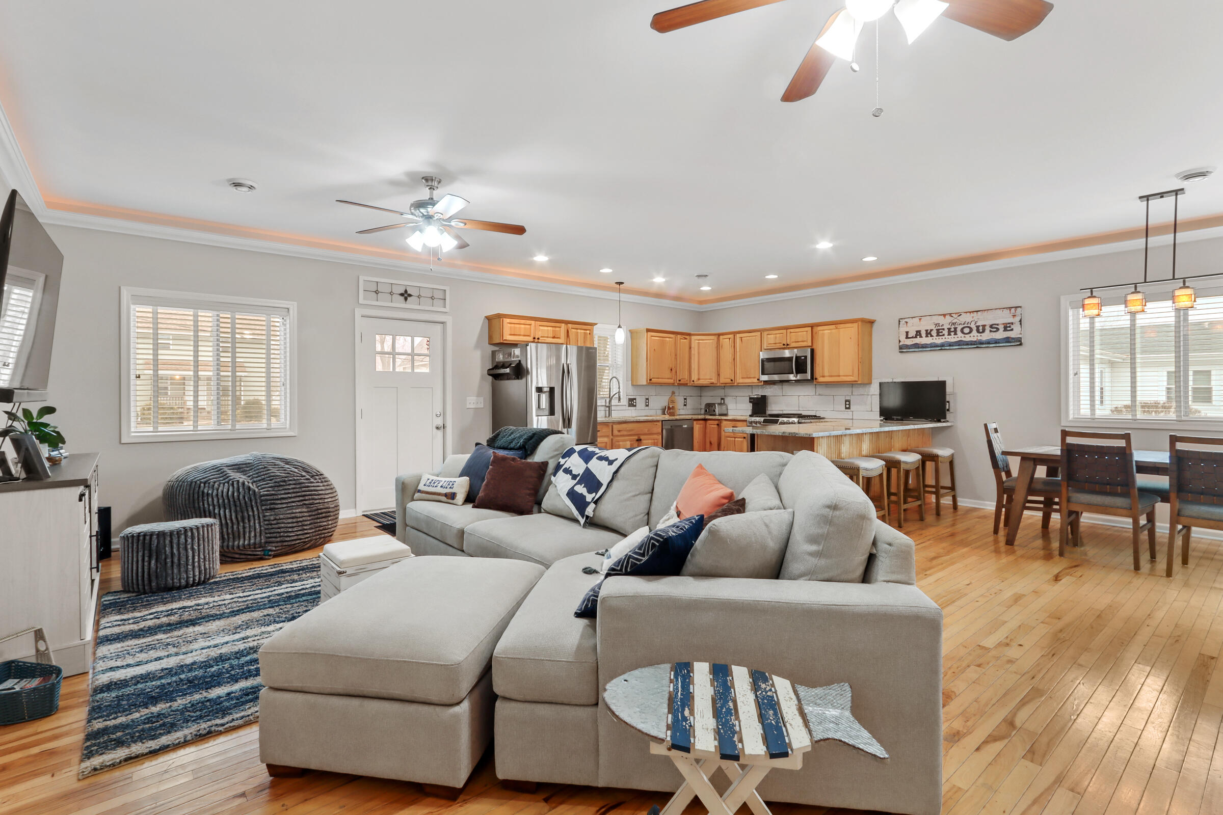 163 Fontana Ave