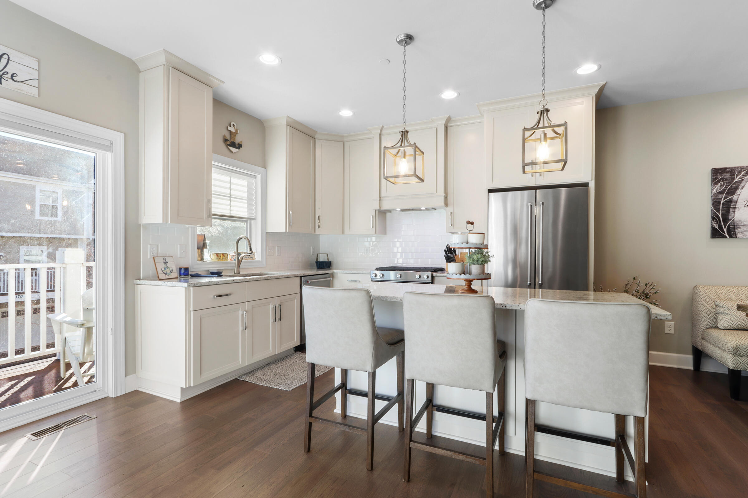 173 2nd Ave Unit: 12