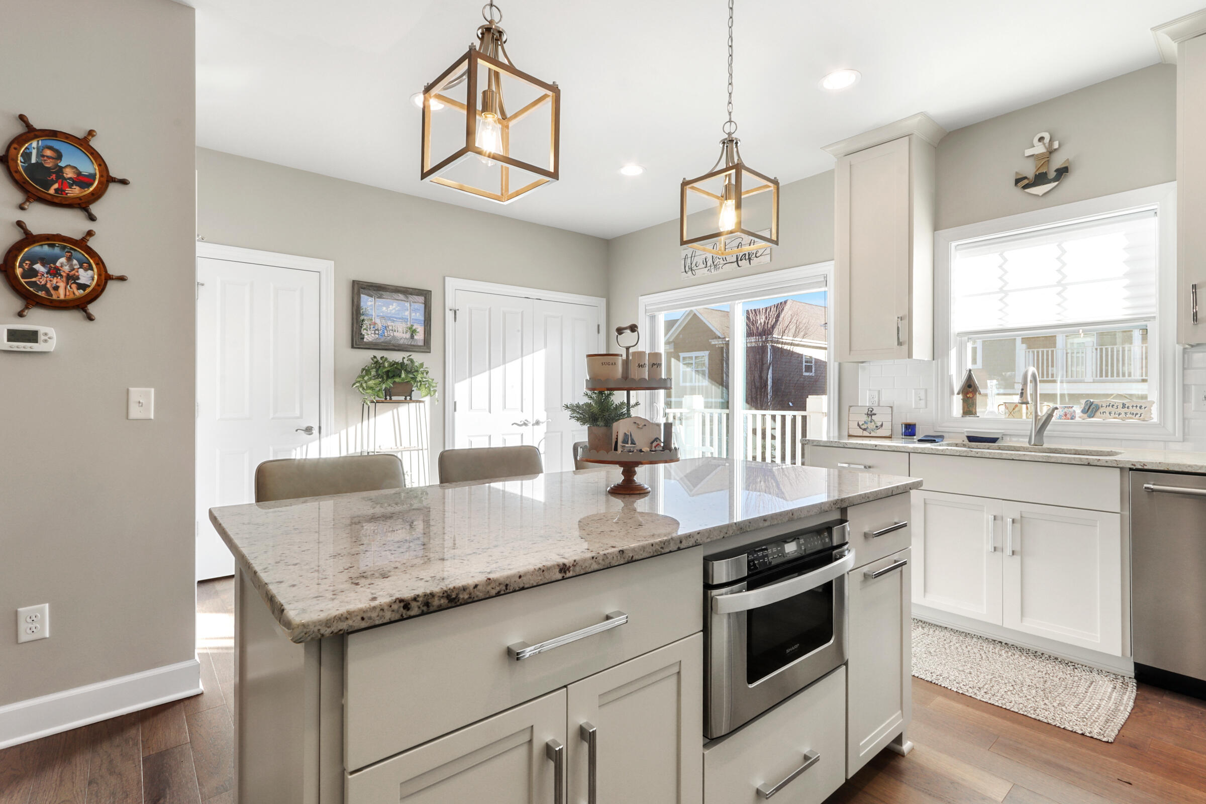 173 2nd Ave Unit: 12