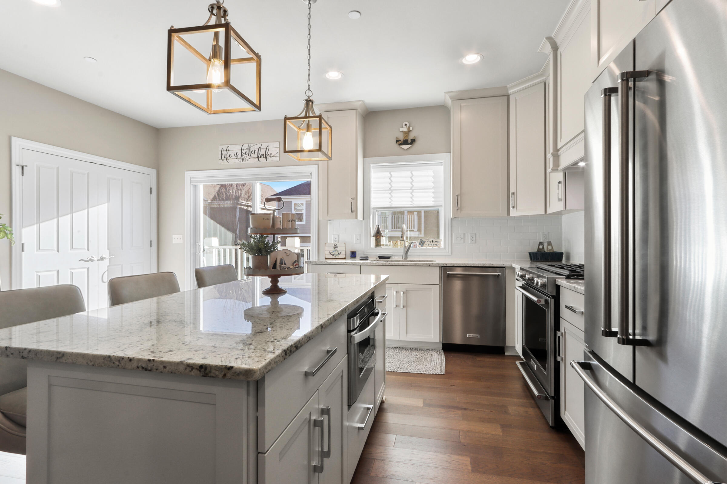 173 2nd Ave Unit: 12