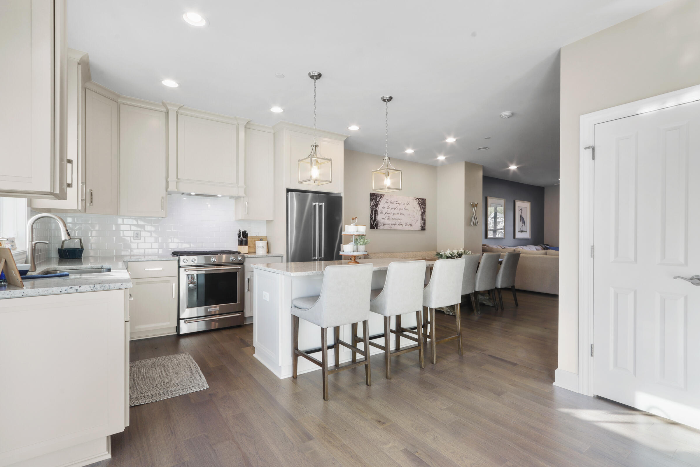 173 2nd Ave Unit: 12
